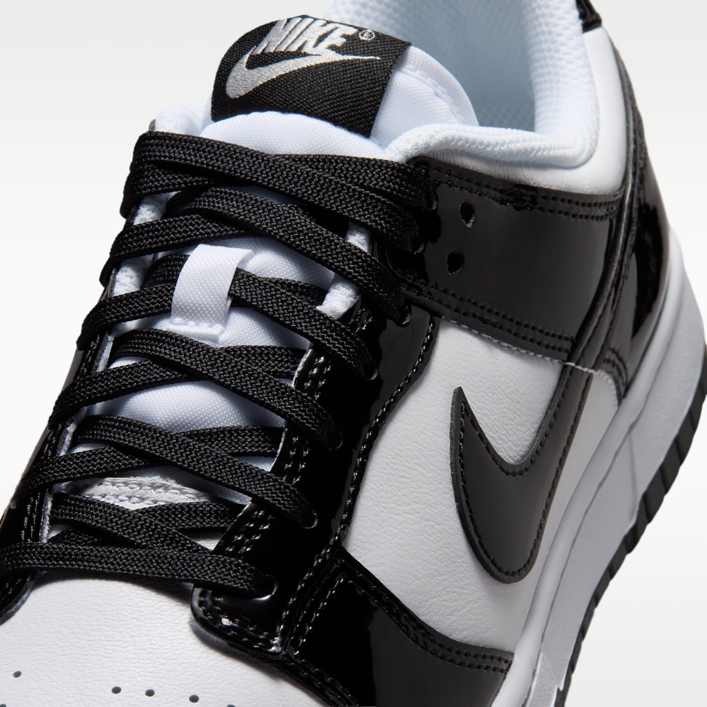 Женские кроссовки Nike Dunk Low SE Women's Shoes — фото 7