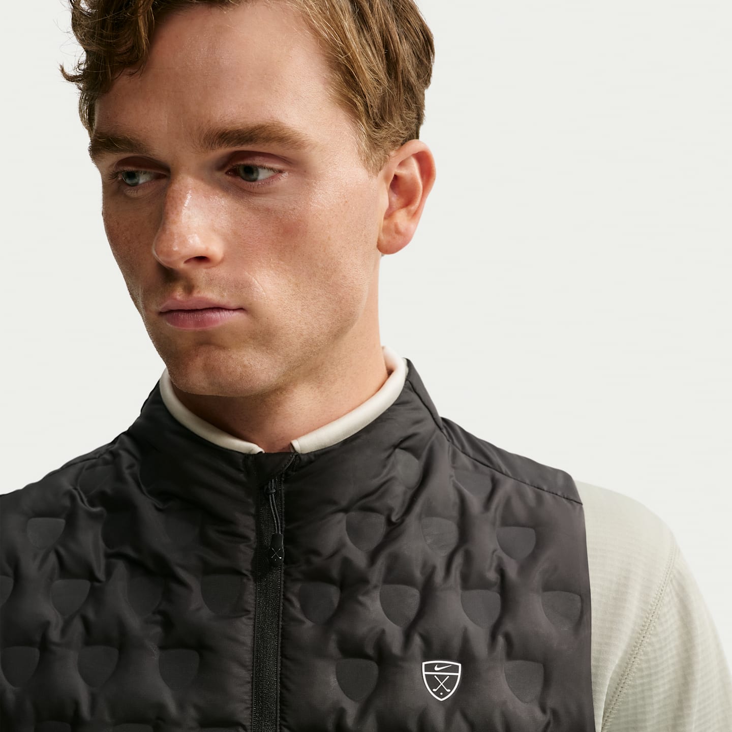 Мужские жилеты Nike Men's Therma-FIT ADV Repel Golf Vest — фото 3