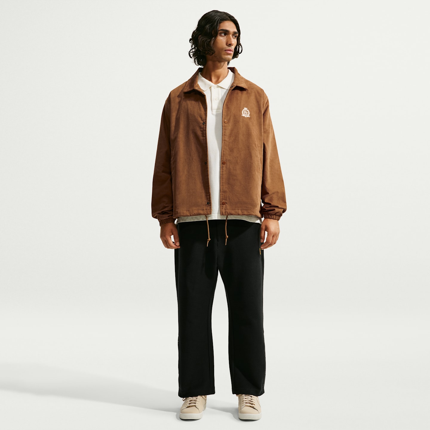 Мужские куртки Nike Club Men's Corduroy Coaches Jacket — фото 4