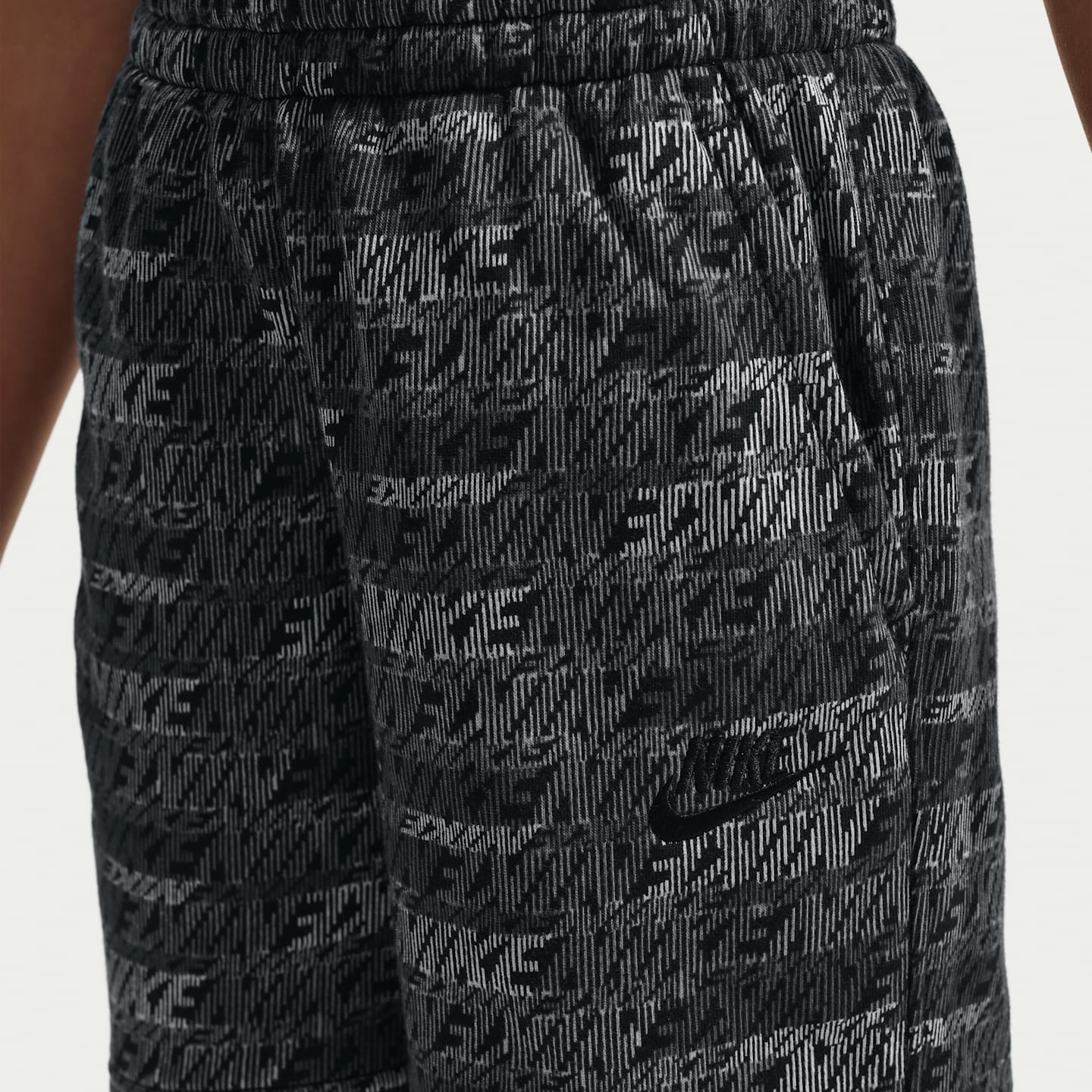 Детские шорты Nike Sportswear Club Fleece Big Kids' French Terry Shorts — фото 3