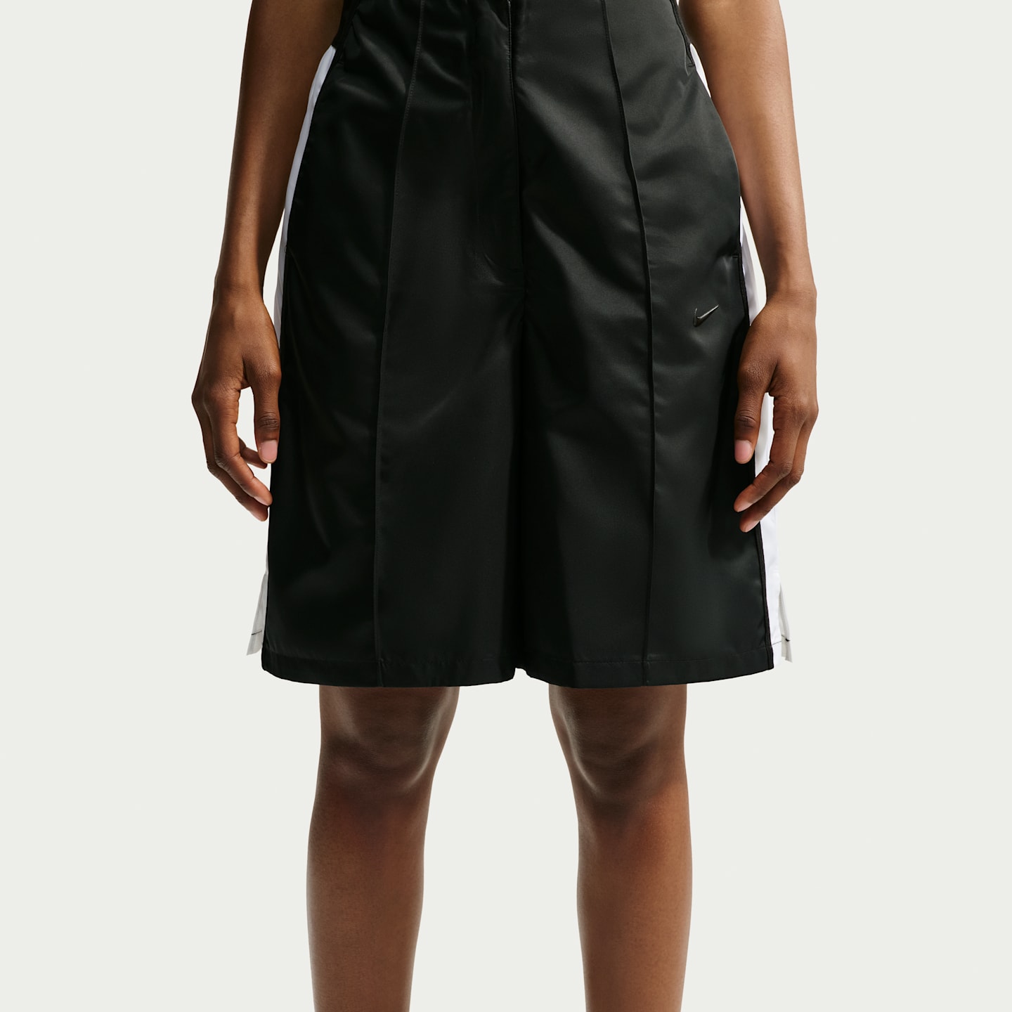 Nike Naomi Osaka Women's Loose Mid-Rise Shorts — фото 2