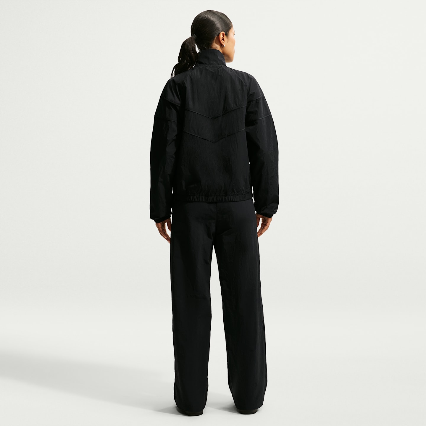 Nike Windrunner Women's Loose UV Woven Full-Zip Jacket — фото 5