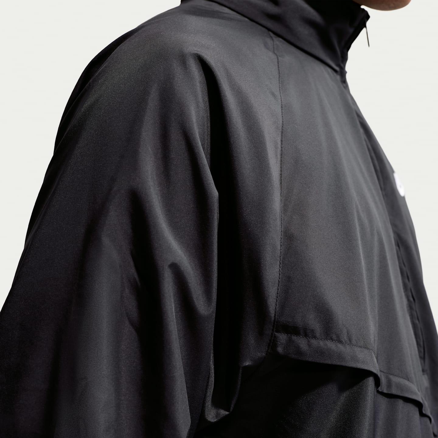 Мужские куртки Nike Windrunner Men's Lightweight Half-Zip Jacket — фото 7