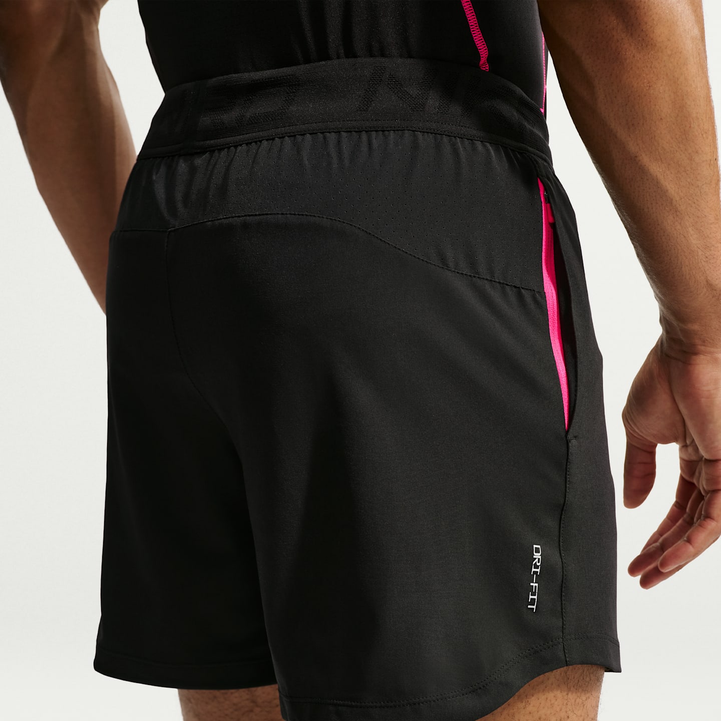 Мужские шорты Nike Pro Training Men's Dri-FIT 6" Shorts — фото 3