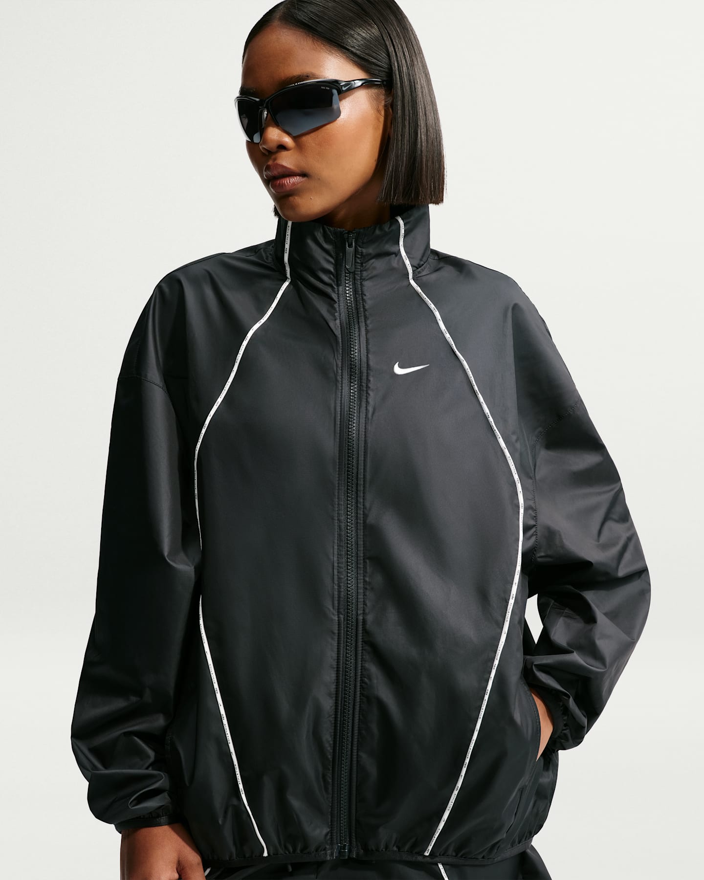 Nike Sportswear Women's Oversized Repel Windbreaker — фото 6