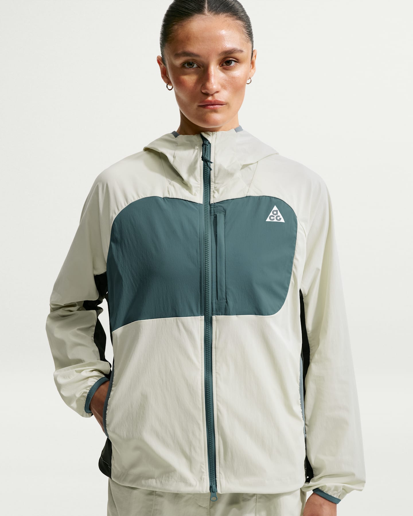 Женские куртки Nike ACG "Five Towers" Women's UV Protection Jacket — фото 10