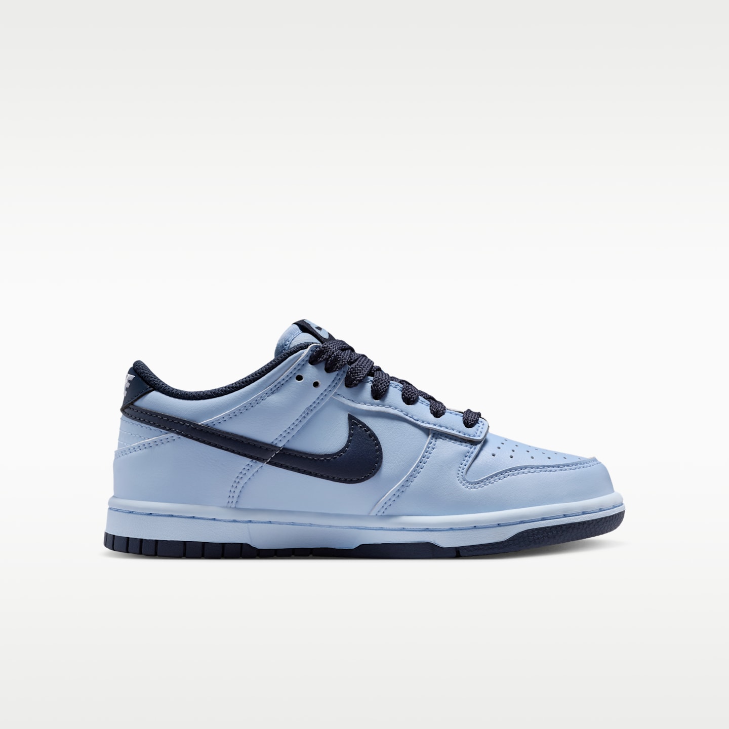 Детские кроссовки Nike Dunk Low LV8 Big Kids' Shoes — фото 3