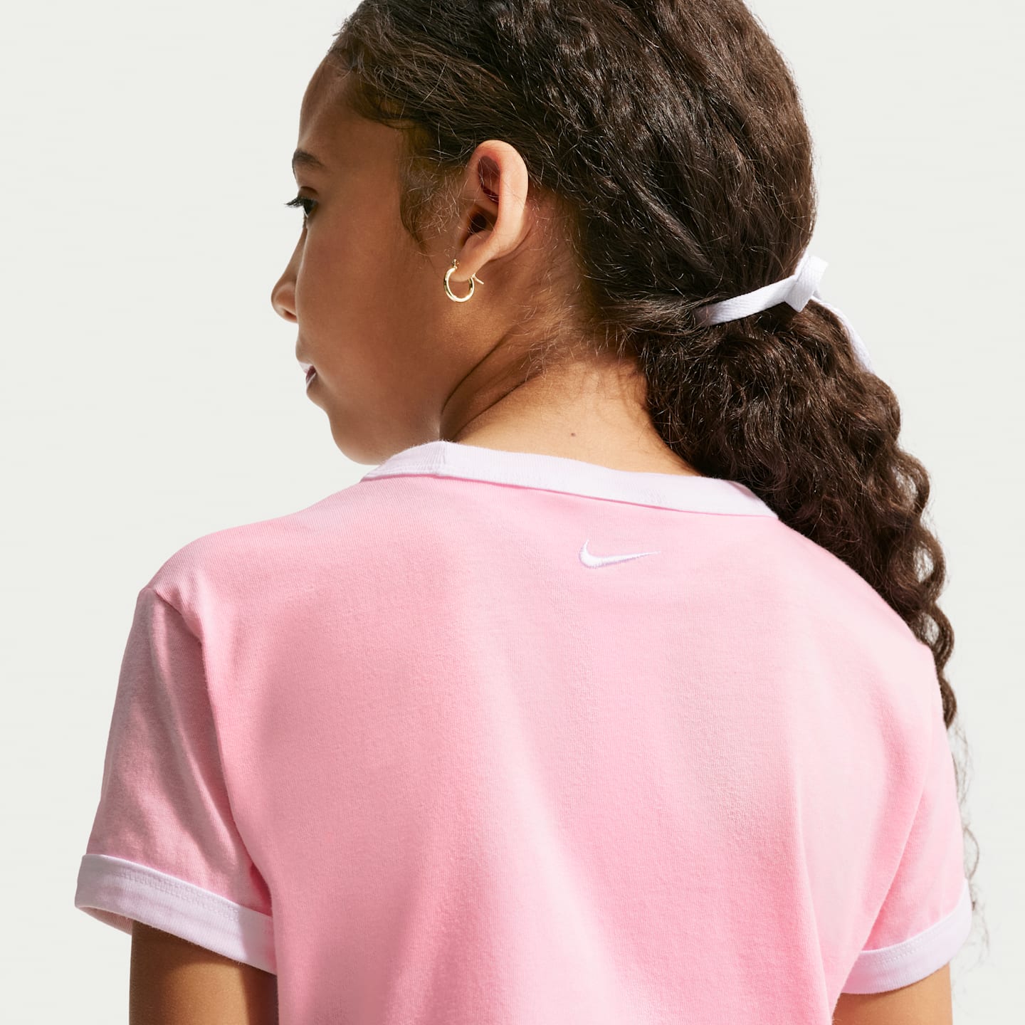 Детские футболки Nike Sportswear Big Kids' Cropped T-Shirt — фото 2