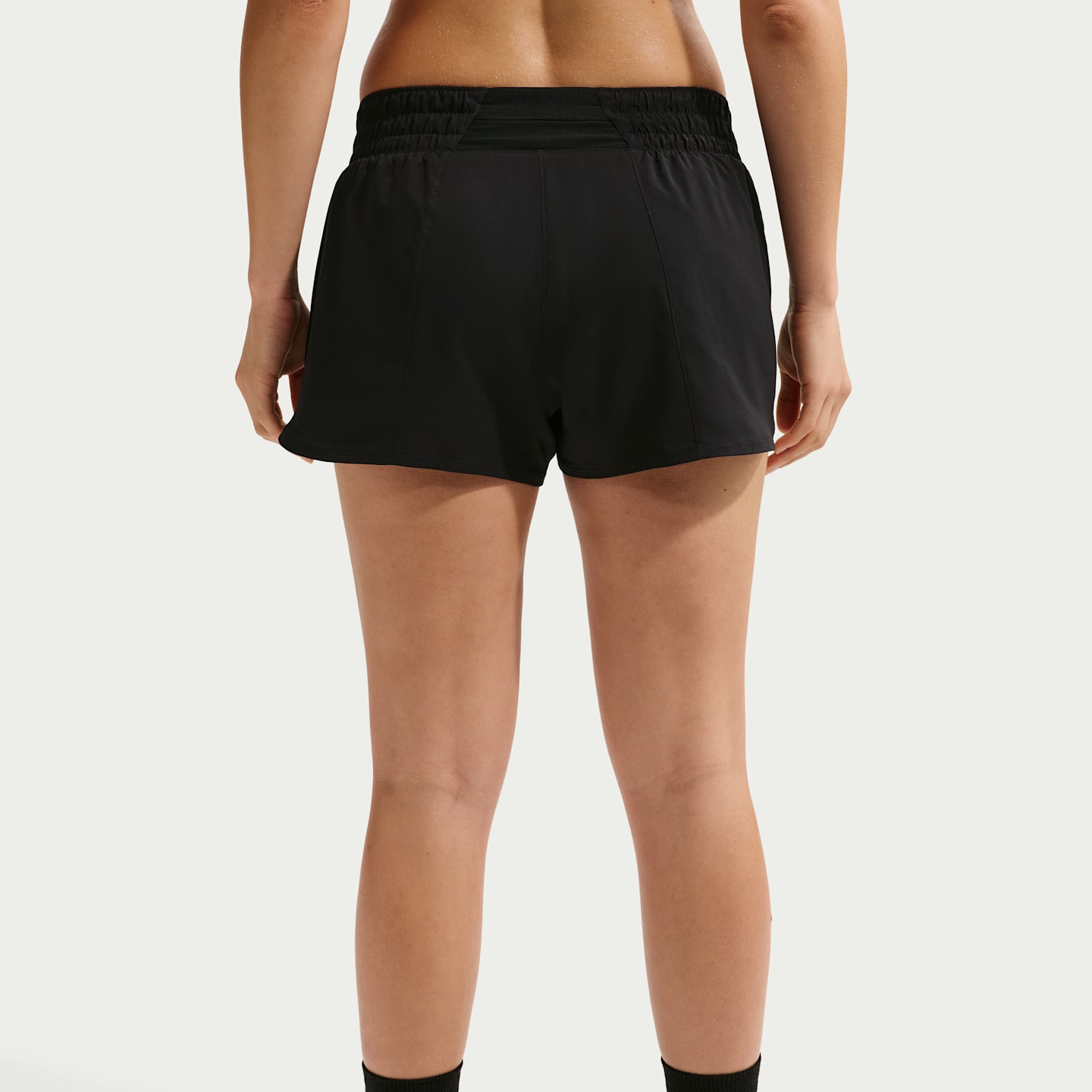 Женские шорты Nike One Women's Dri-FIT Mid-Rise 3" Brief-Lined Shorts — фото 3