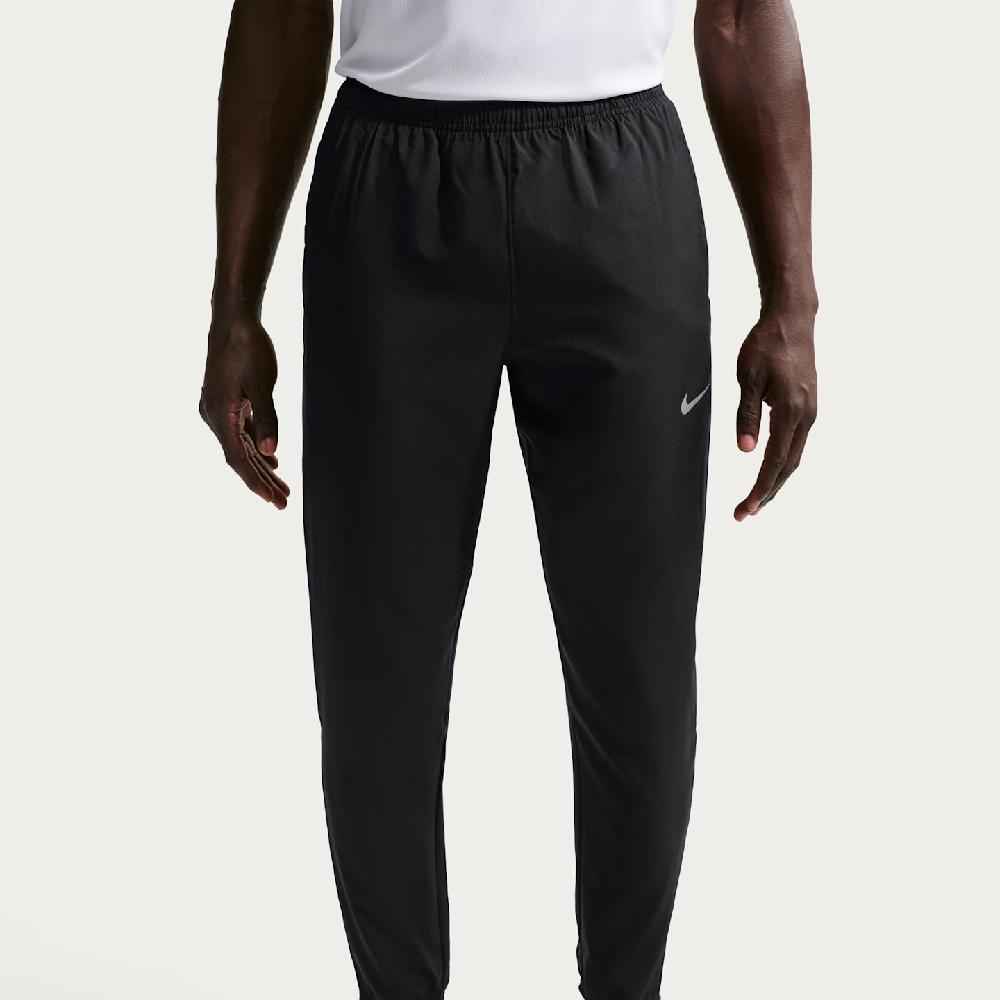 Мужские брюки Nike Challenger Men's Dri-FIT Woven Running Pants — фото 2