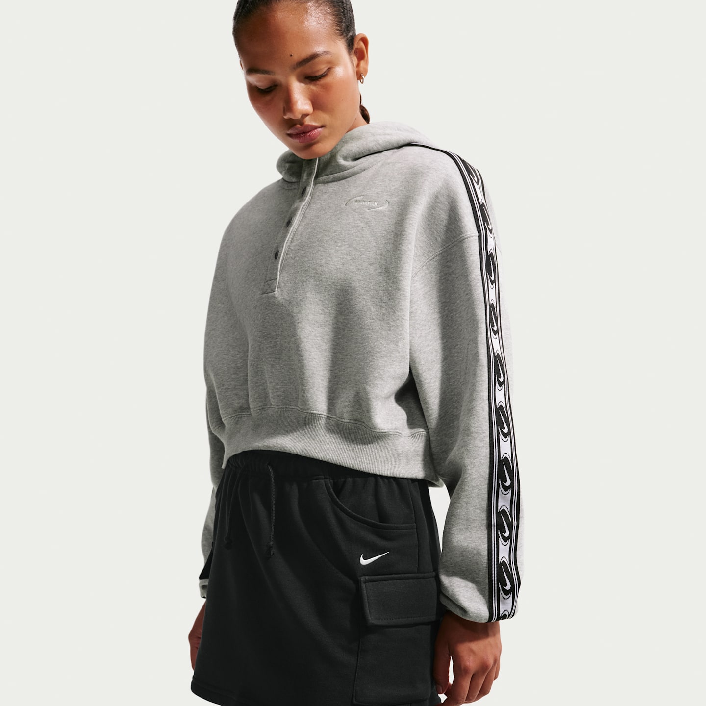 Женские кроссовки Nike Sportswear Phoenix Fleece Women's Mid-Rise Cargo Miniskirt — фото 4