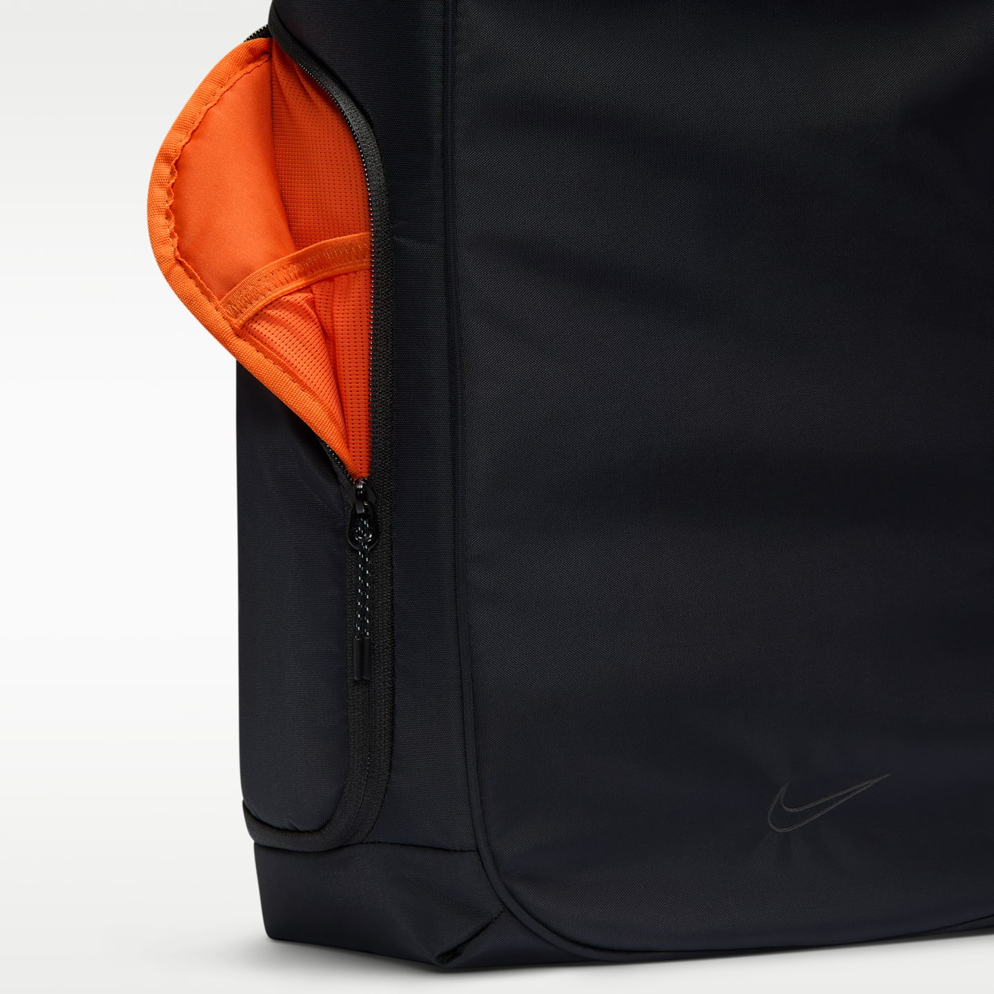 Мужские сумки Nike Commute Tote Bag (20L) — фото 9