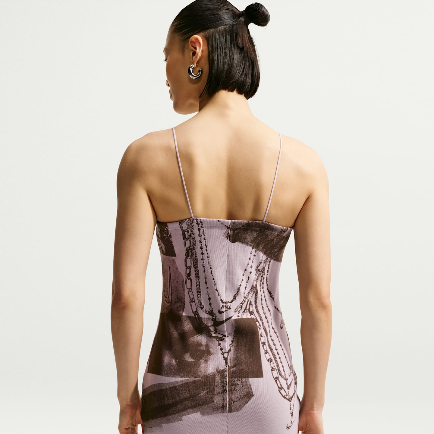 Женские платья Nike Sportswear Chill Knit Women's Tight Mini-Rib Cami Dress — фото 3