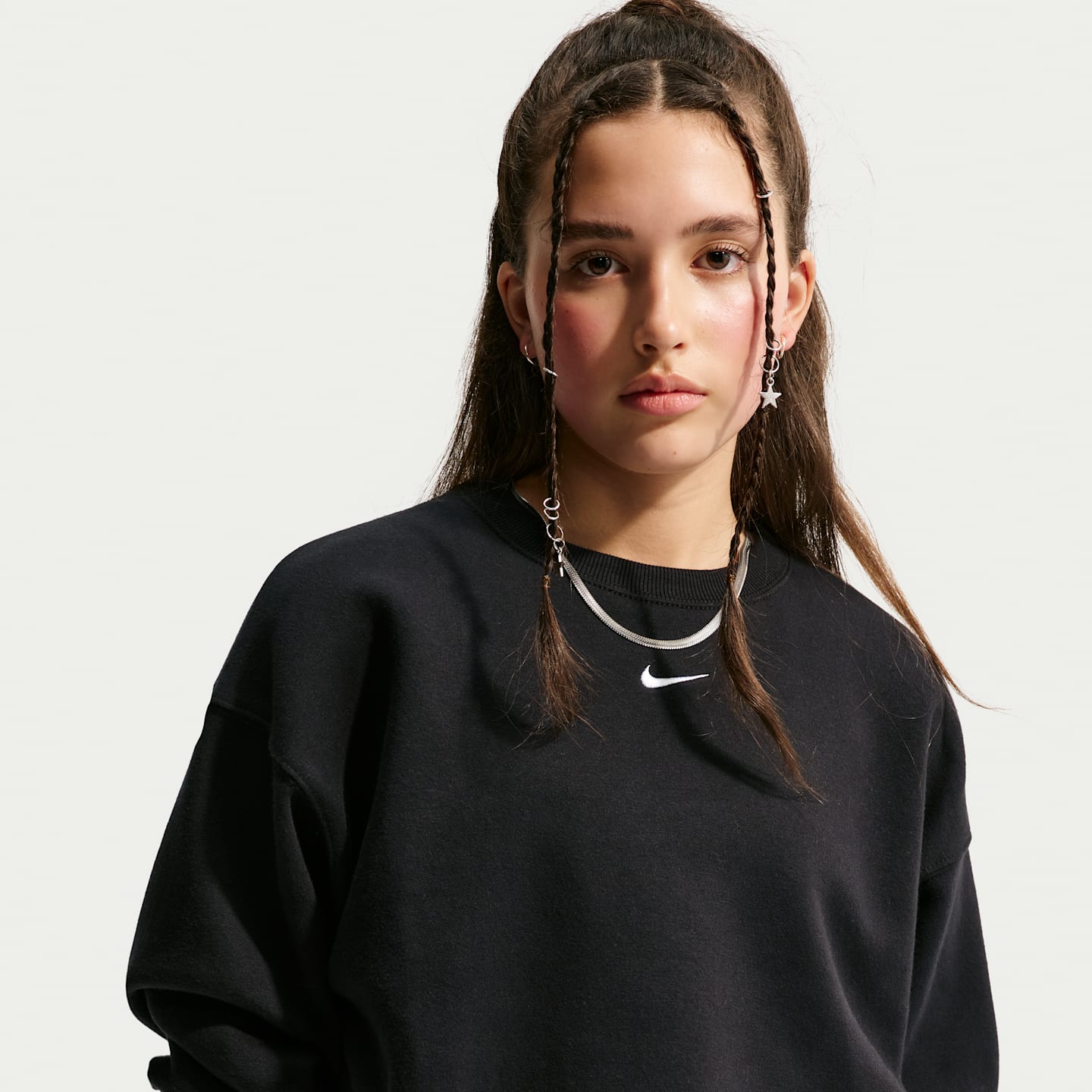 Детские свитеры Nike Sportswear Studio Girls' Boxy Fleece Crew-Neck — фото 3
