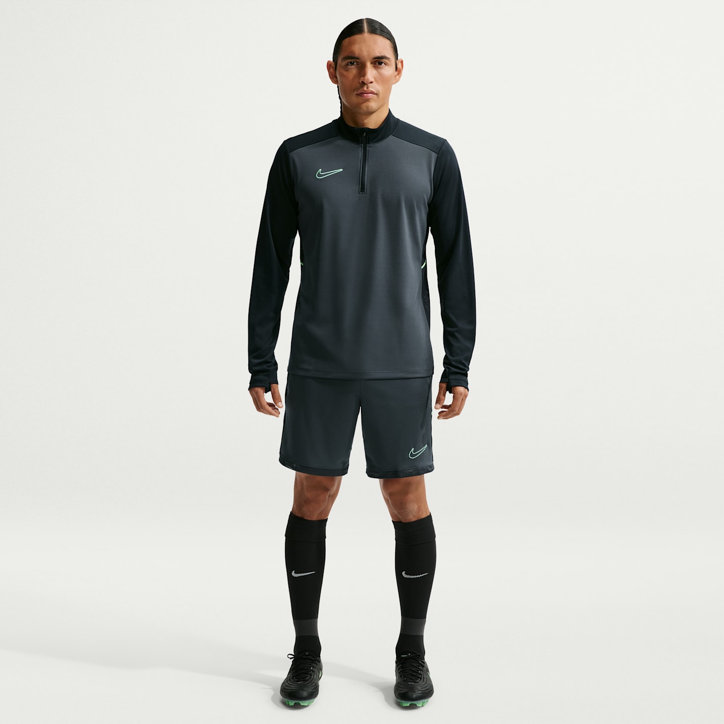 Мужские шорты Nike Academy Men's Nike Dri-FIT Soccer Shorts — фото 1