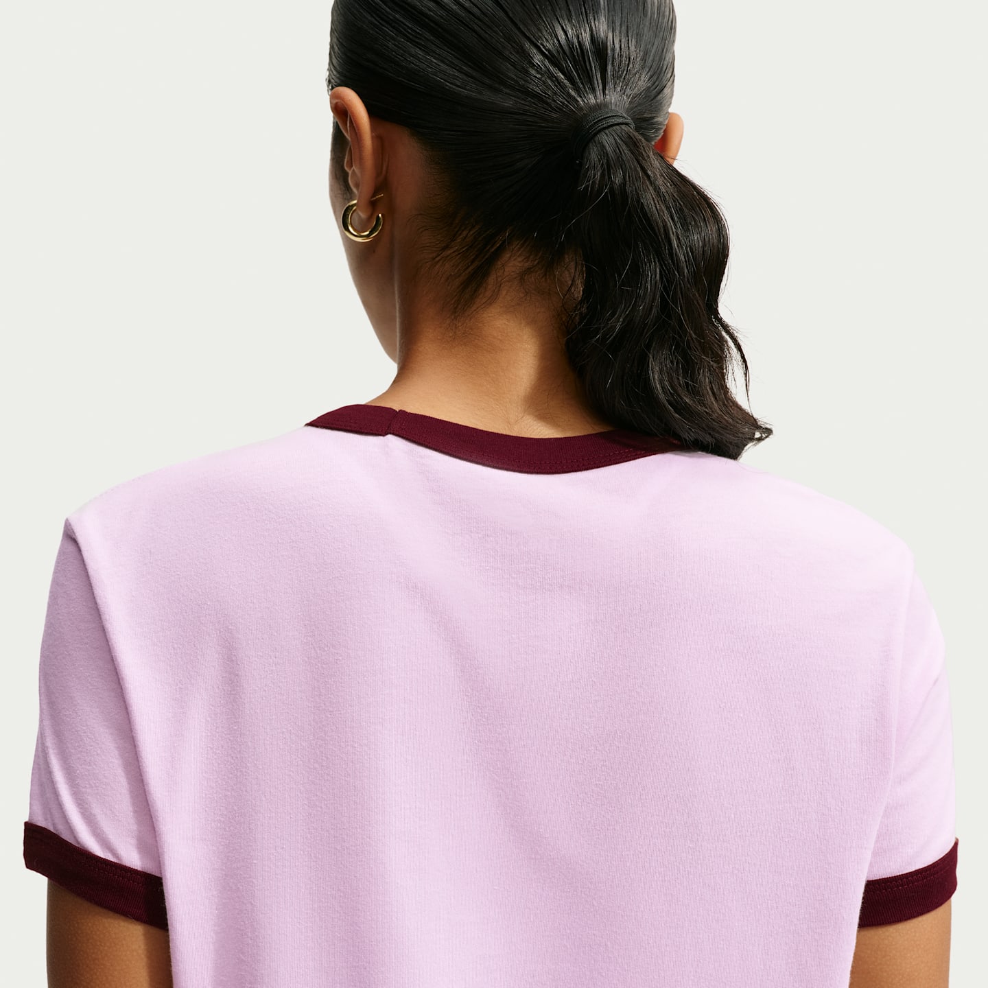 Женские футболки Nike Sportswear Women's Ringer T-Shirt — фото 2