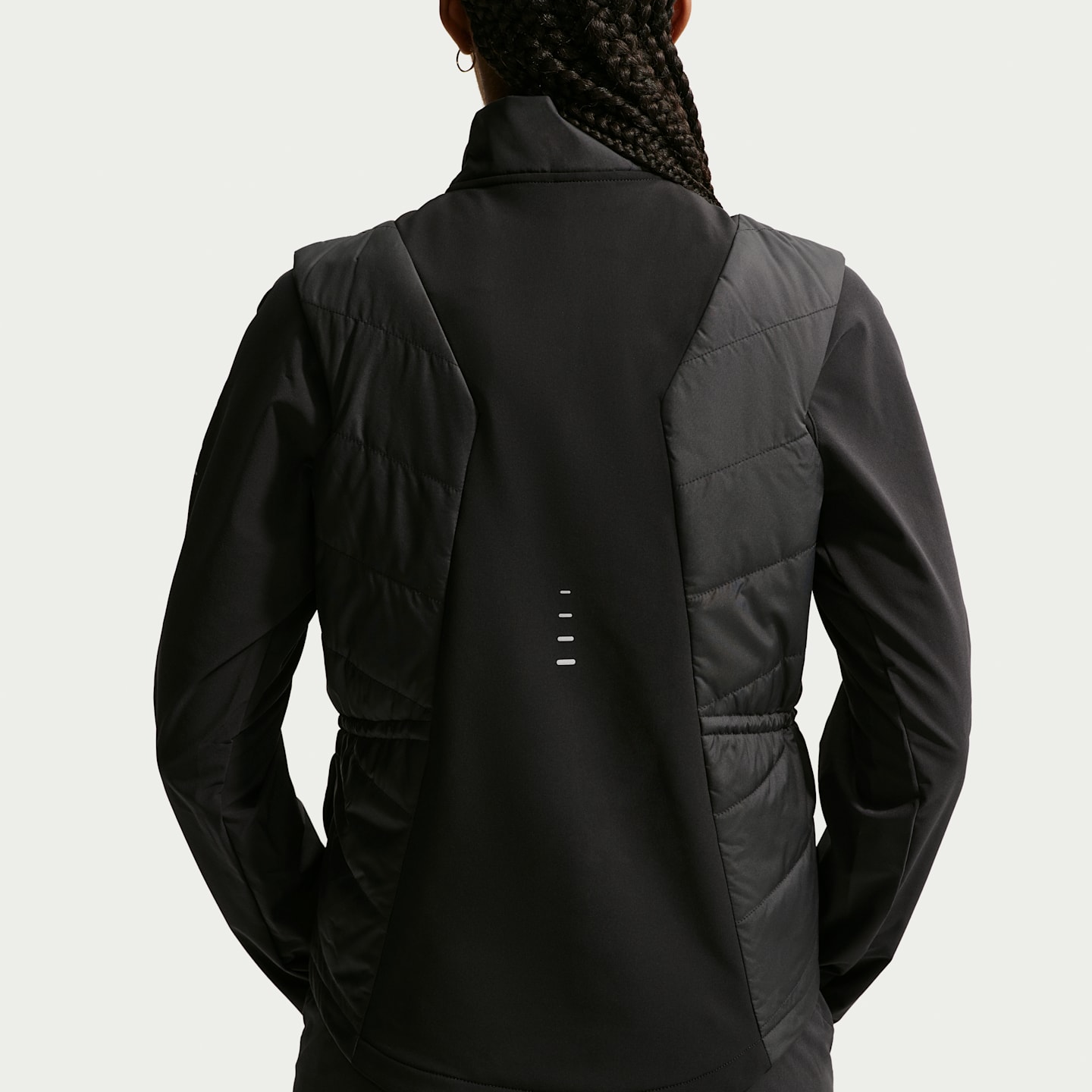 Женские жилеты Nike Swift Women's Therma-FIT Running Vest — фото 2