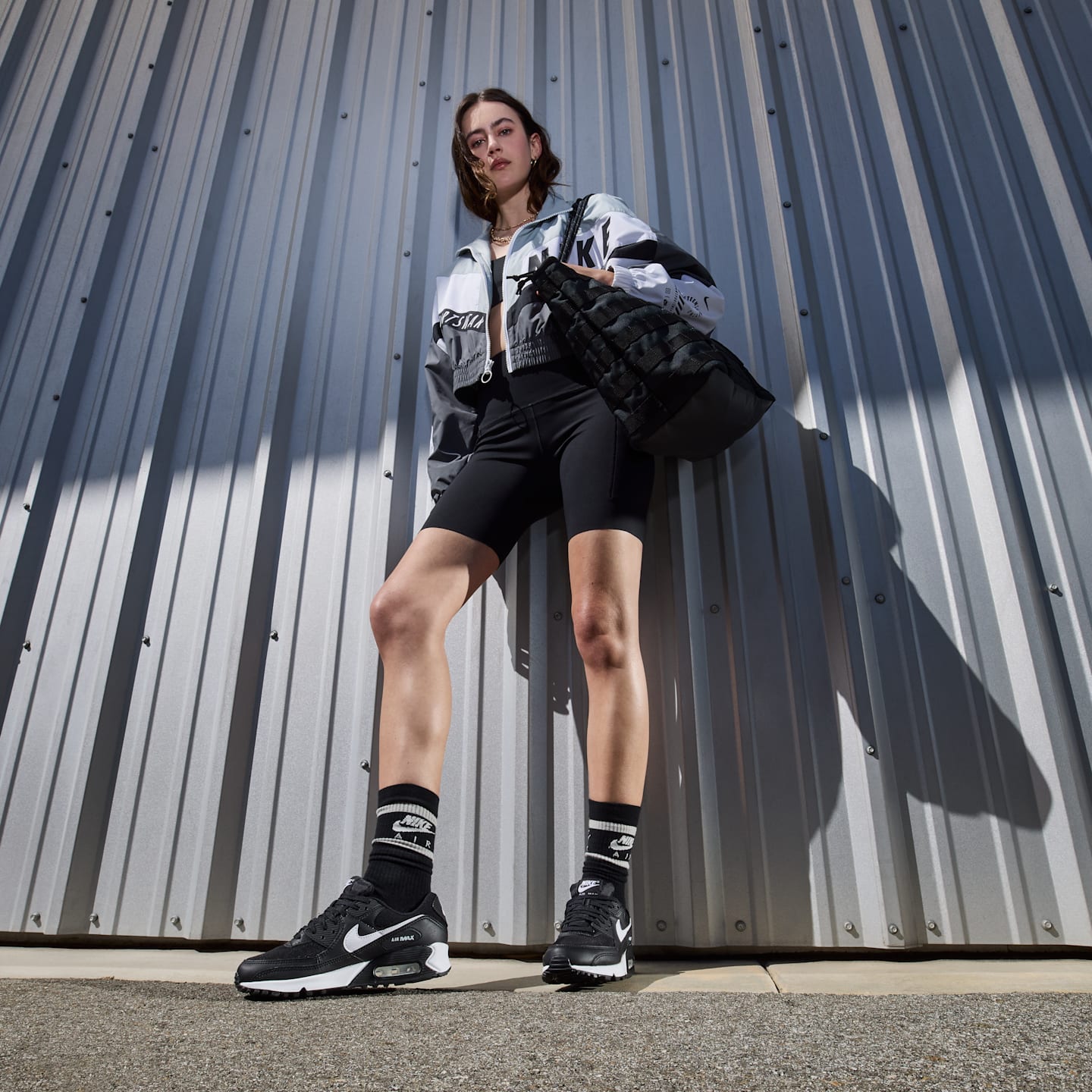 Женские кроссовки Nike Air Max 90 Women's Shoes — фото 10