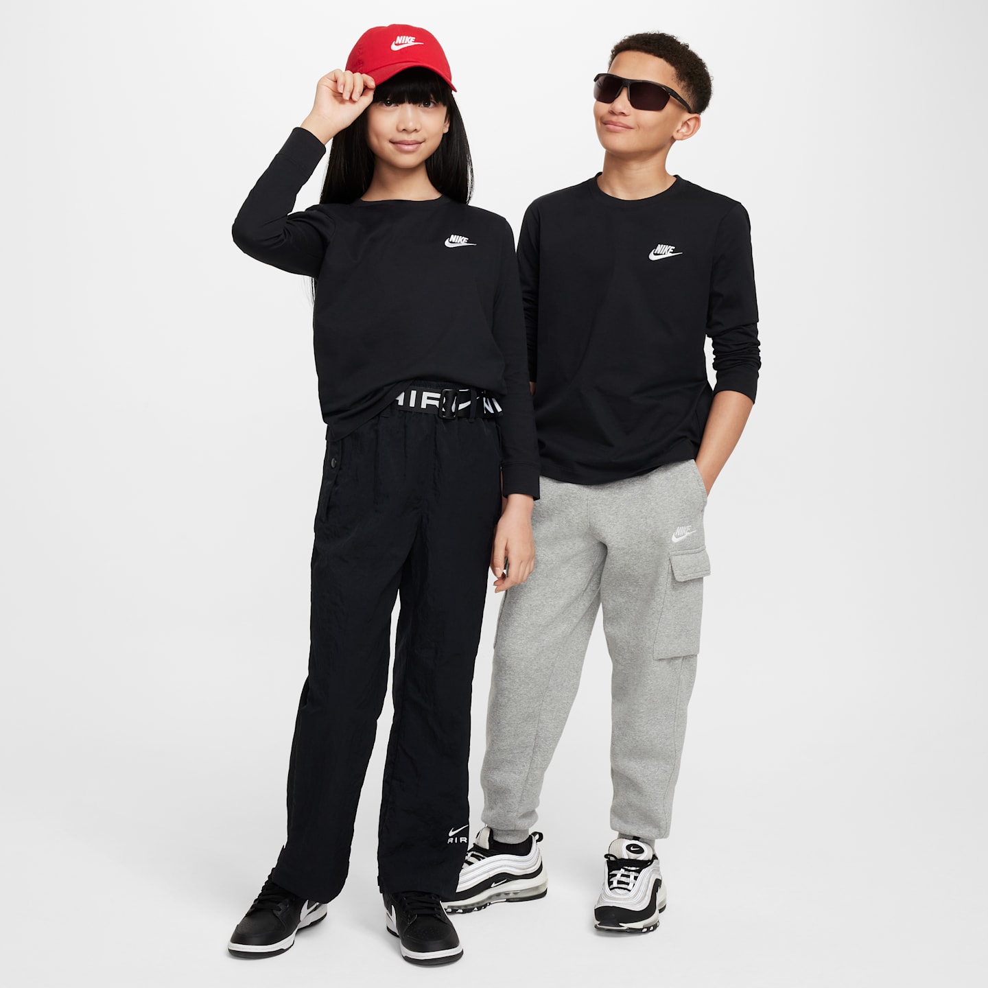 Детские футболки Nike Sportswear Big Kids' Long-Sleeve T-Shirt — фото 4