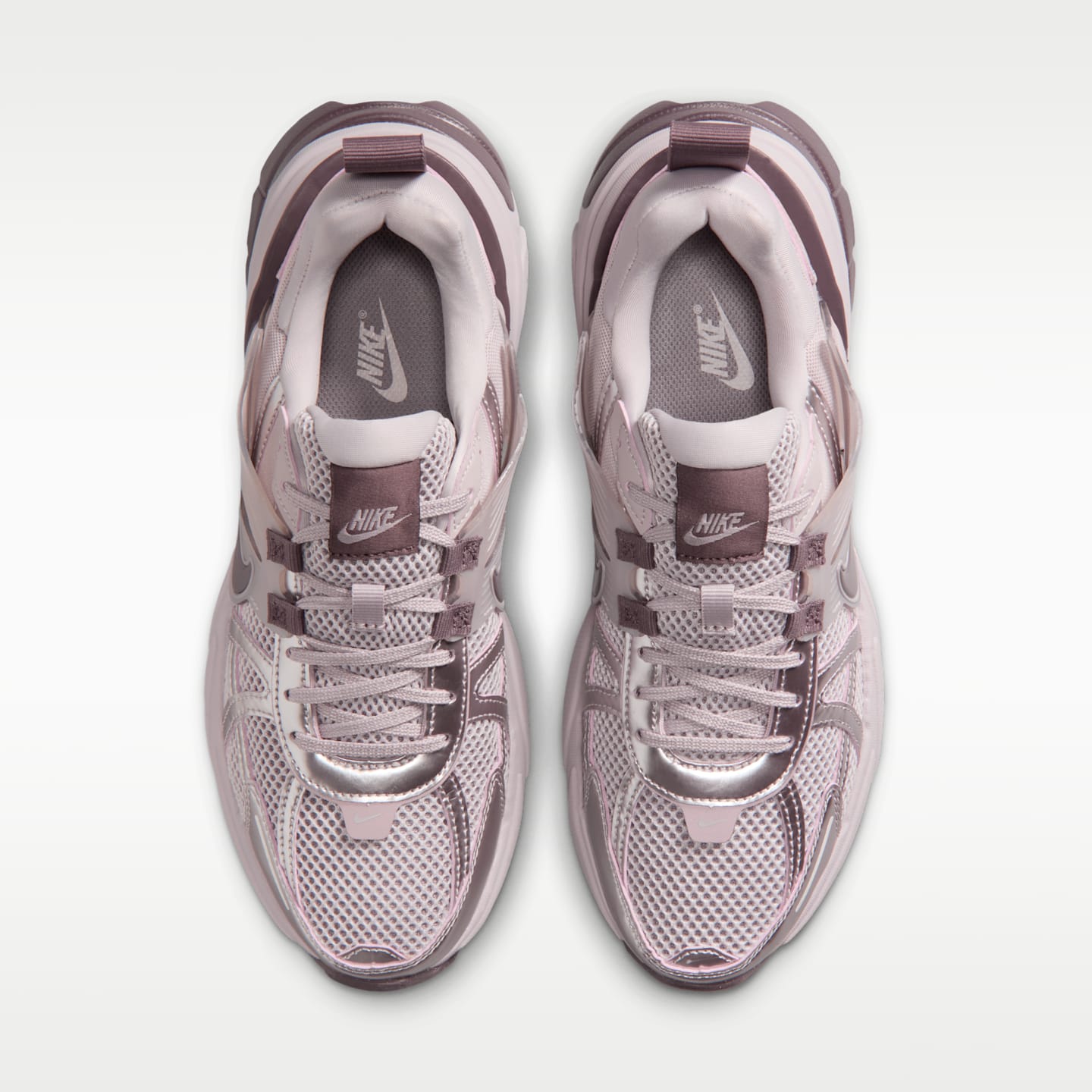 Женские кроссовки Nike V2K Run Women's Shoes with Reflective Accents — фото 4