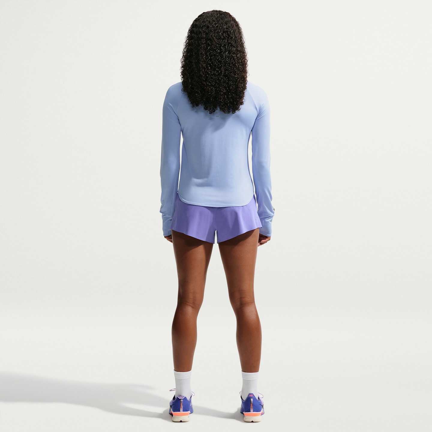 Женские свитеры Nike Swift Women's Dri-FIT UV 1/4-Zip Running Top — фото 5