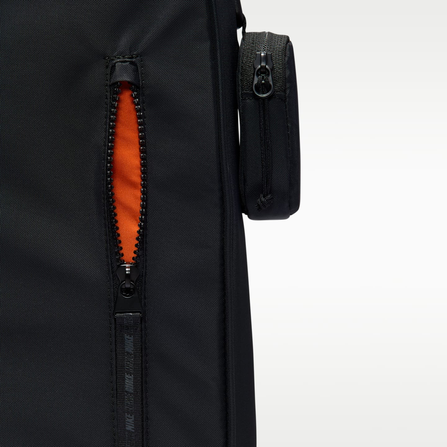 Мужские сумки Nike Commute Tote Bag (20L) — фото 8