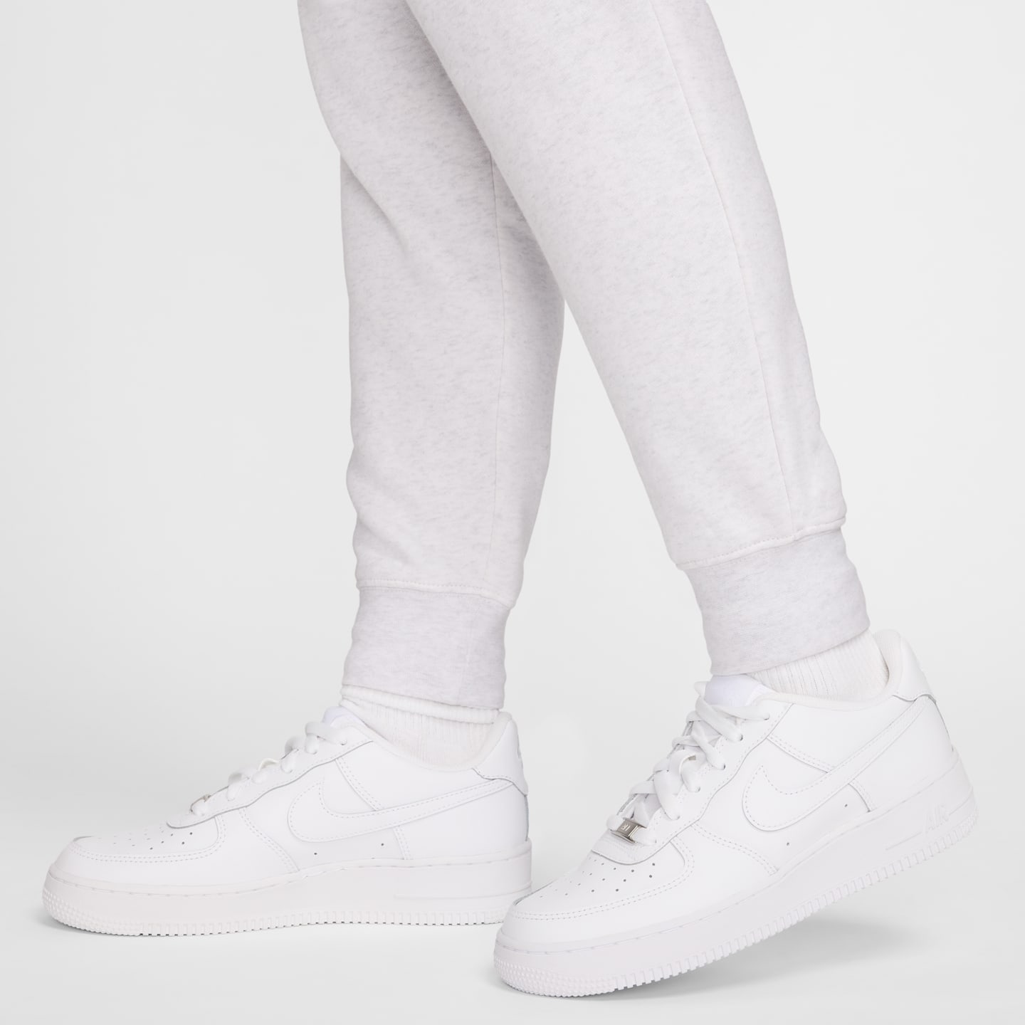 Женские брюки Nike Sportswear Club Fleece Women's Mid-Rise Joggers — фото 5
