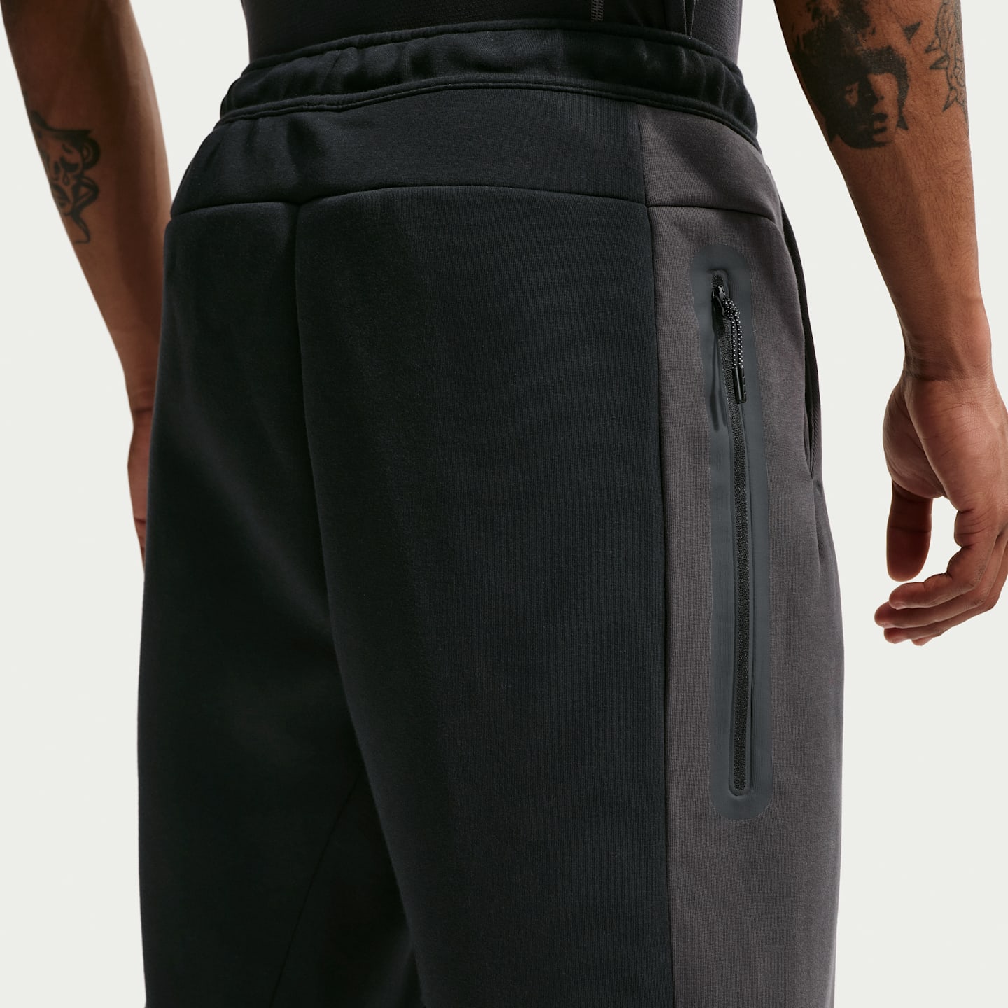 Мужские брюки Nike Tech Men's Color-Block Open-Hem Fleece Pants — фото 3