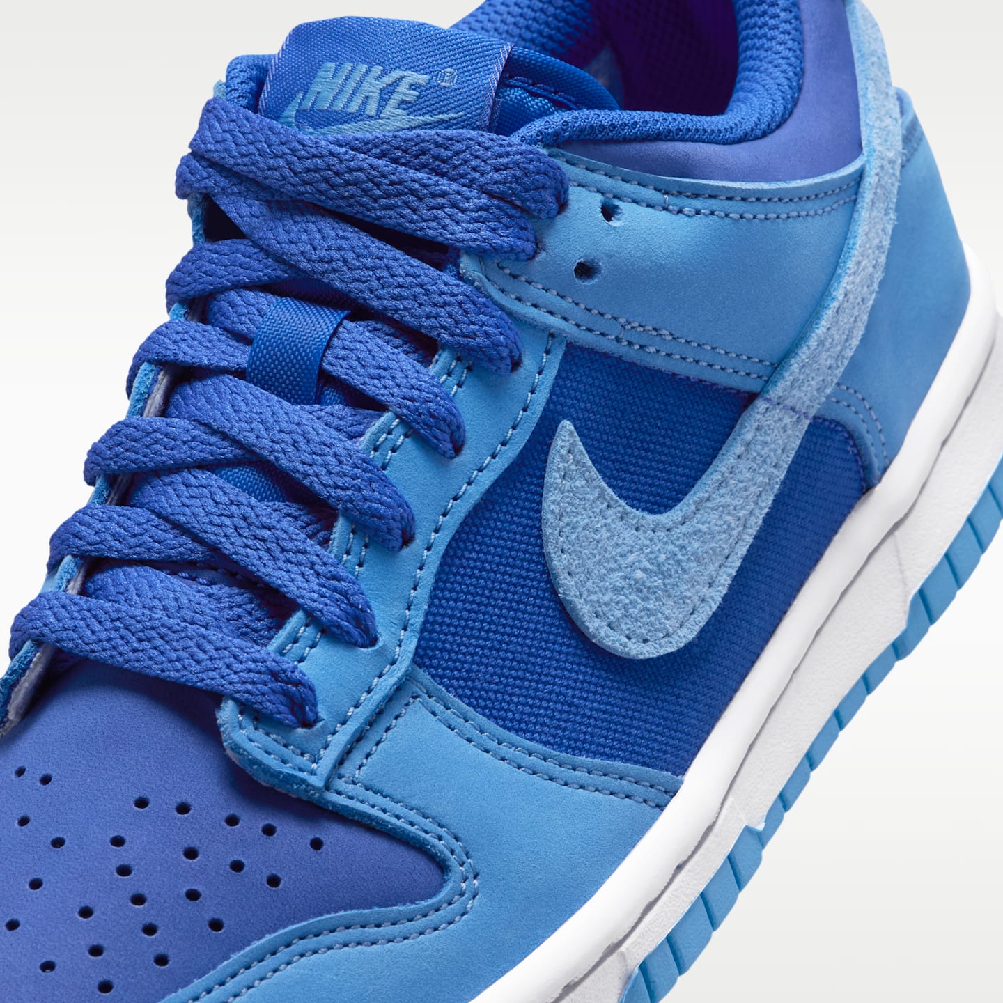 Детские кроссовки Nike Dunk Low SE Baby/Toddler Shoes — фото 7