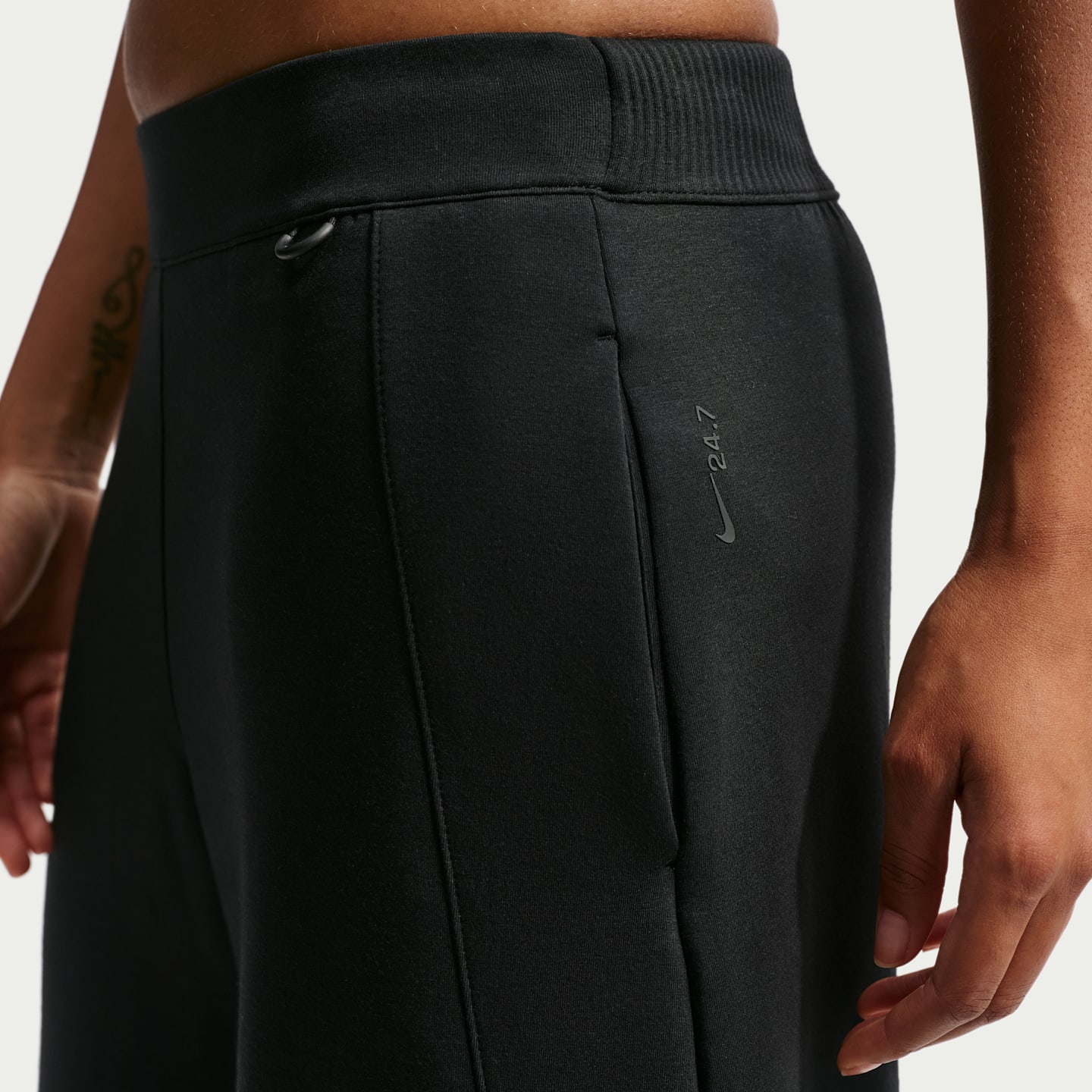 Женские брюки Nike 24.7 ImpossiblySoft Women's High-Waisted Wide-Leg Pants — фото 3