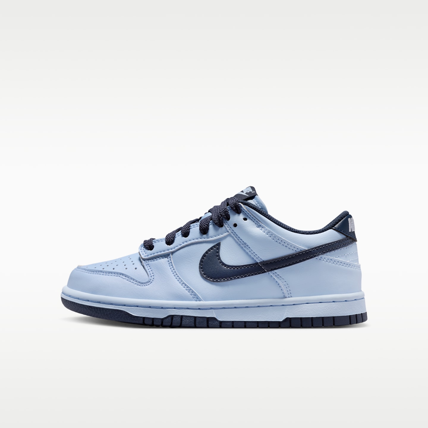 Детские кроссовки Nike Dunk Low LV8 Big Kids' Shoes — фото 1