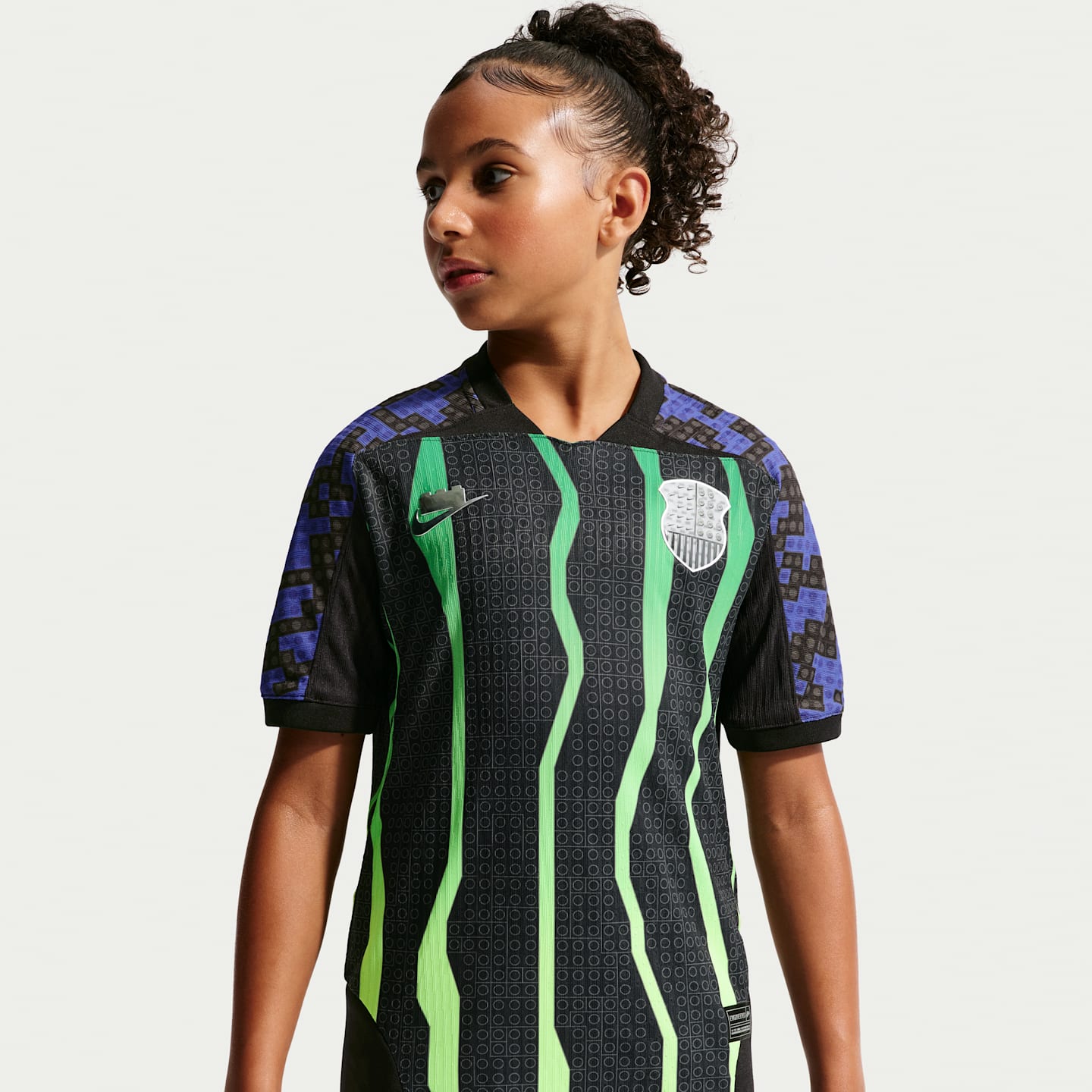 Детские кроссовки Nike x LEGO® Collection Big Kids' Aero-FIT Soccer Jersey — фото 2