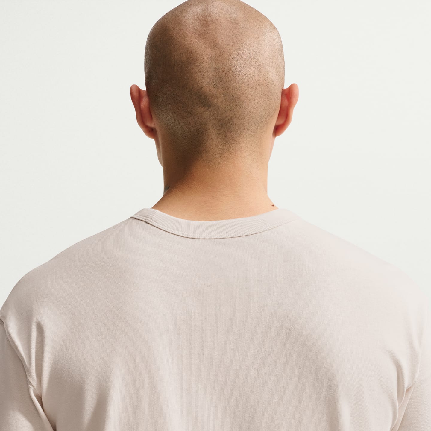 Мужские футболки Nike Sportswear Premium Essentials T-Shirt — фото 2