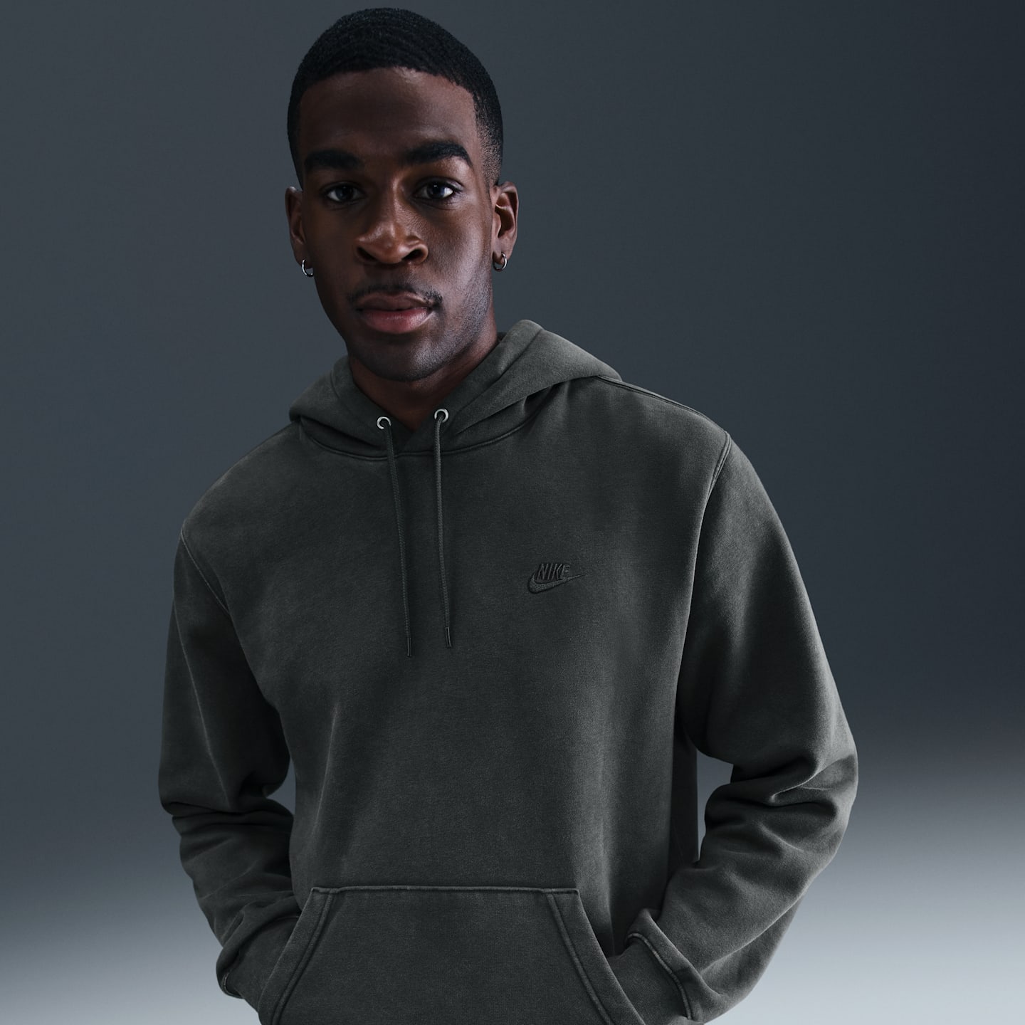 Мужские худи Nike Sportswear Club Men's Washed Fleece — фото 1