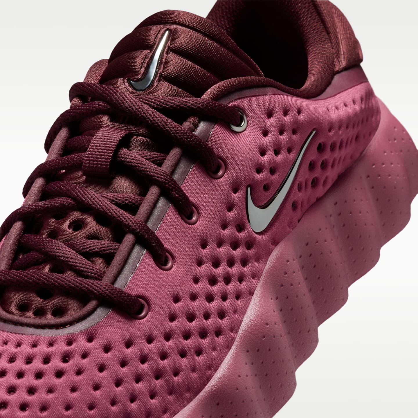 Женские кроссовки Nike Mind 002 Women's Pregame Shoes — фото 8
