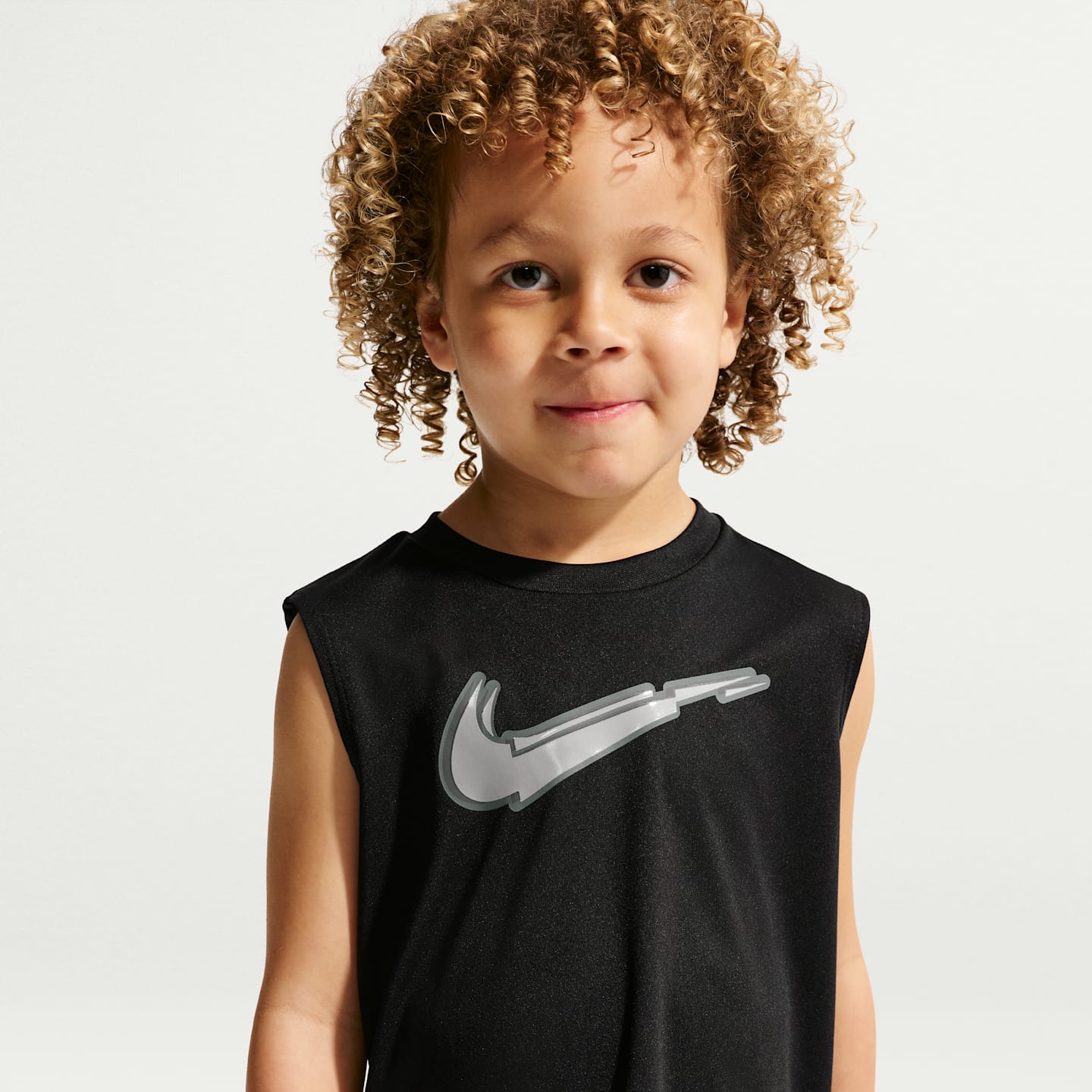 Детские кроссовки Nike Bold Move Little Kids' Dri-FIT Tank — фото 1