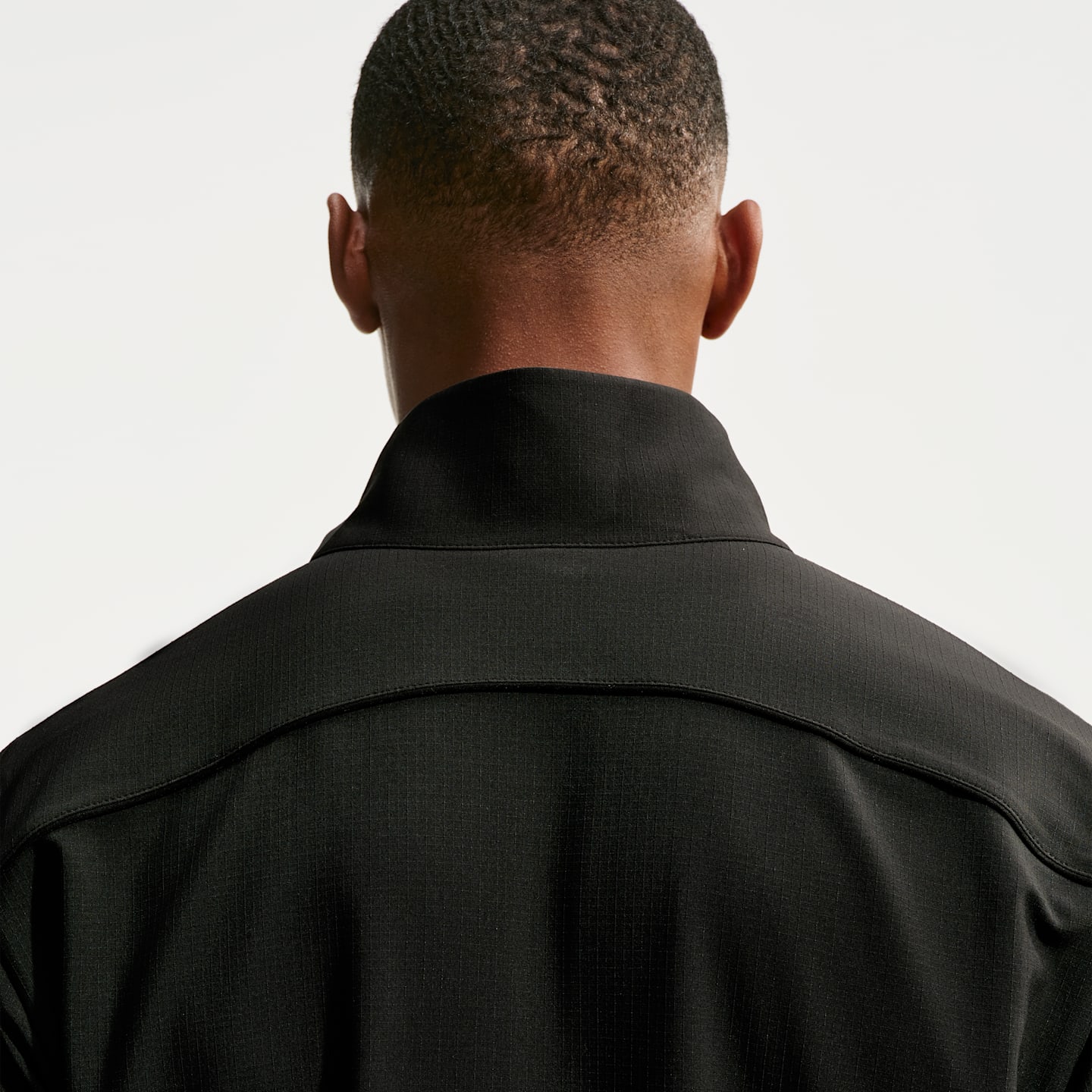 Мужские куртки Nike Men's Repel Golf Jacket — фото 2