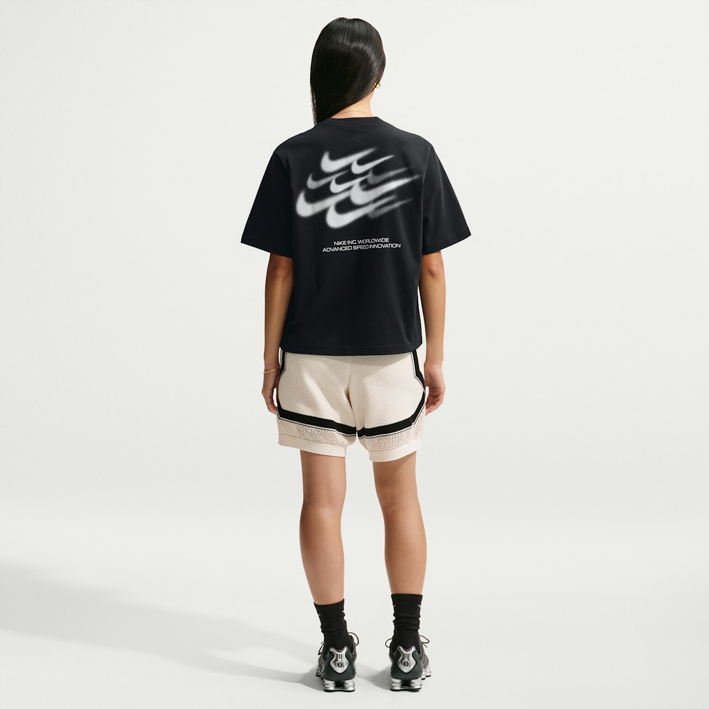 Женские футболки Nike Sportswear Classic Women's Loose T-Shirt — фото 5