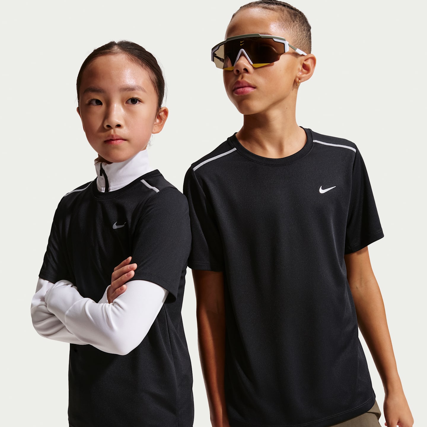Детские топы Nike Miler Big Kids' Dri-FIT Short-Sleeve Top