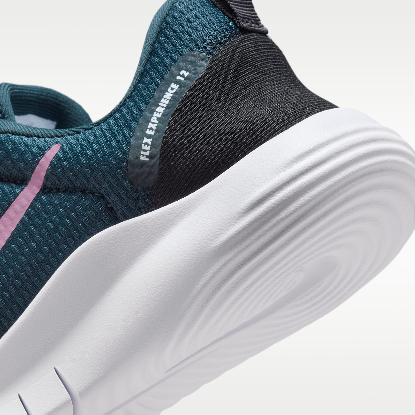 Женские кроссовки Nike Flex Experience Run 12 Women's Road Running Shoes — фото 8