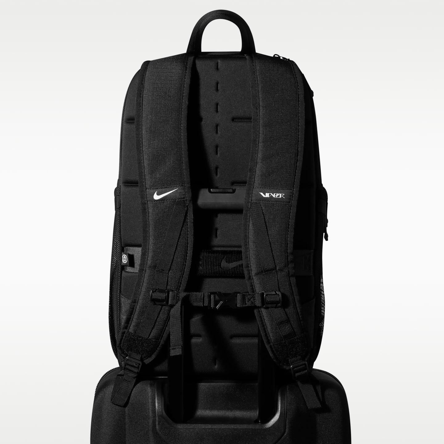 Рюкзак Nike Vapor Football 32L — фото 10