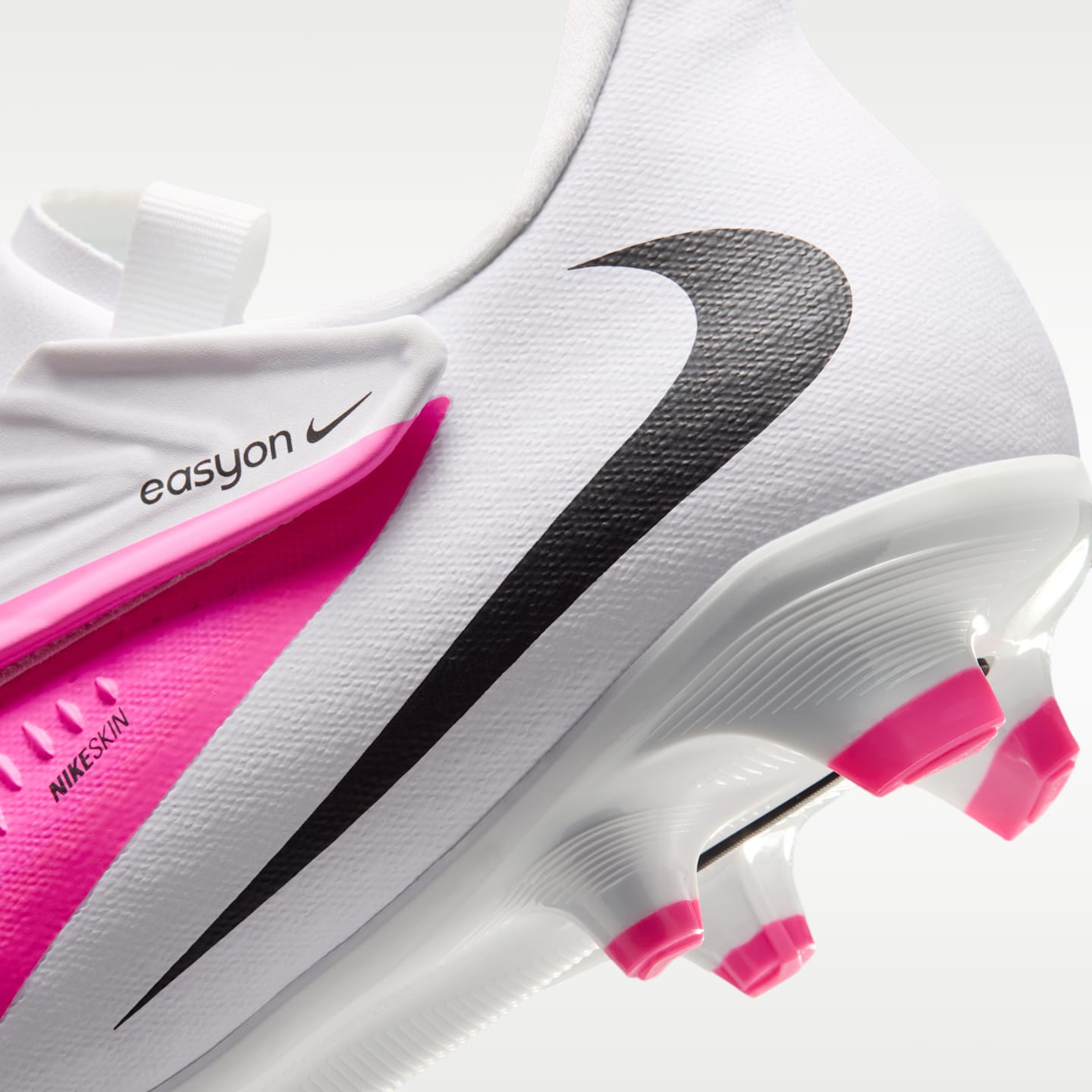 Мужские бутсы Nike Phantom 6 Low Academy EasyOn Multi-Ground Soccer Cleats — фото 9