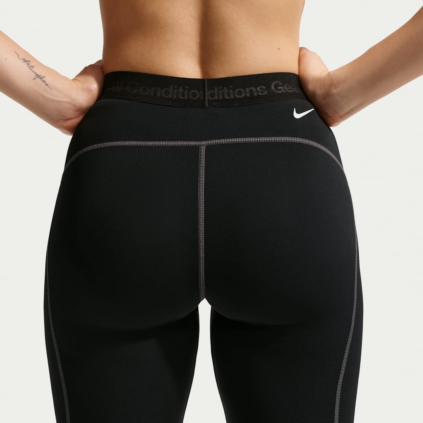 Женские леггинсы Nike ACG "Wildsee" Women's Base Layer Leggings — фото 3