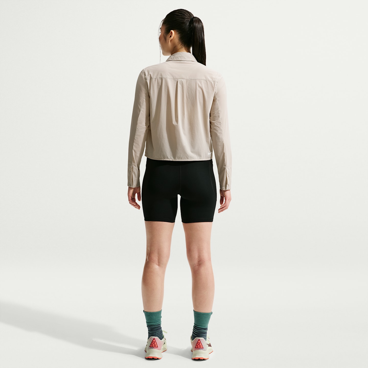 Женские топы Nike ACG "Aireez" Women's Button-Up Long-Sleeve Trail Running Top — фото 5
