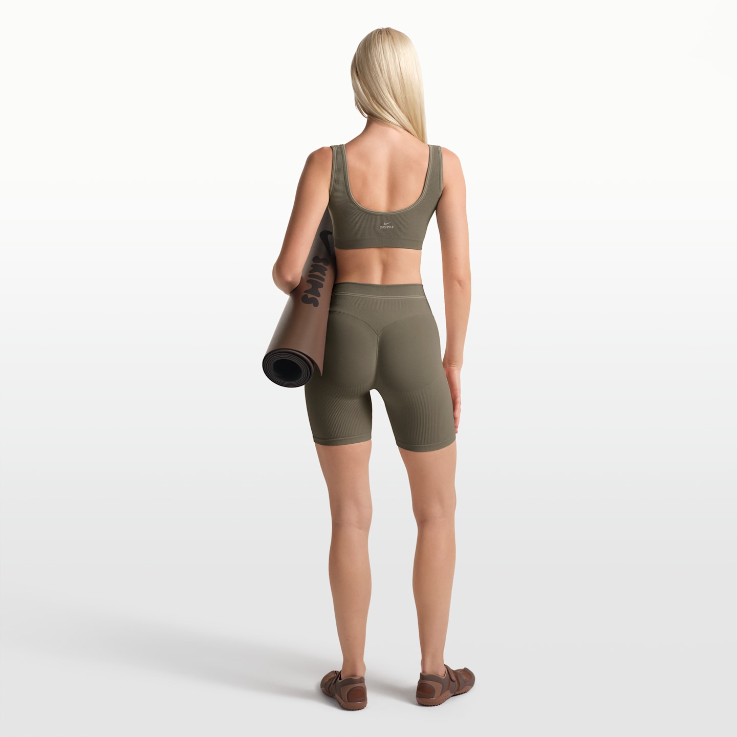 Женские шорты Nike NikeSKIMS Ribbed Seamless Women's 5" Shorts — фото 5