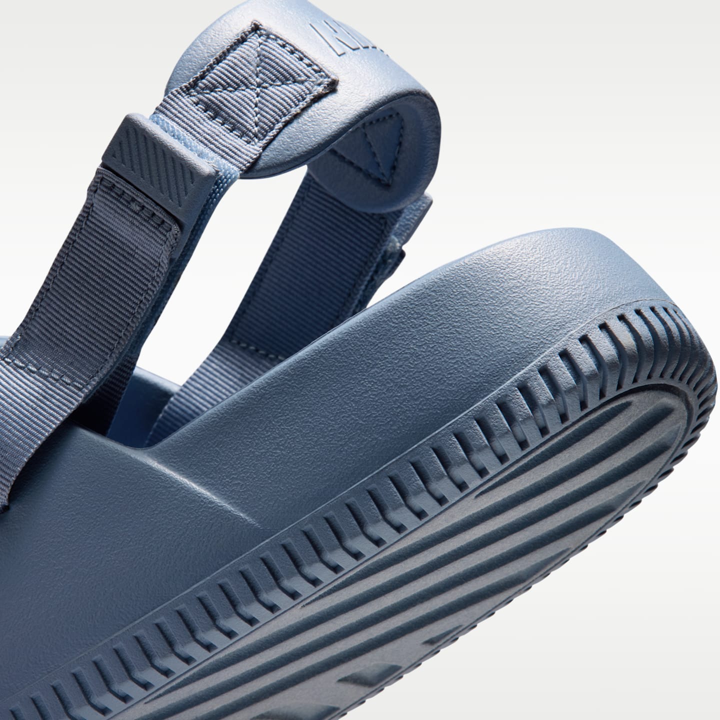 Мужские сабо Nike Calm Men's Mules — фото 8