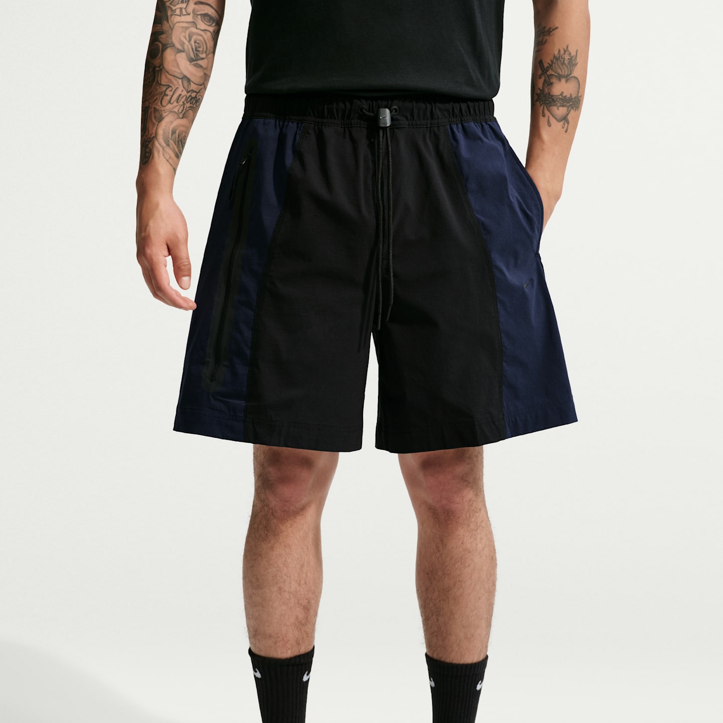 Мужские шорты Nike Tech Men's Dri-FIT Woven Color-Block Shorts — фото 2