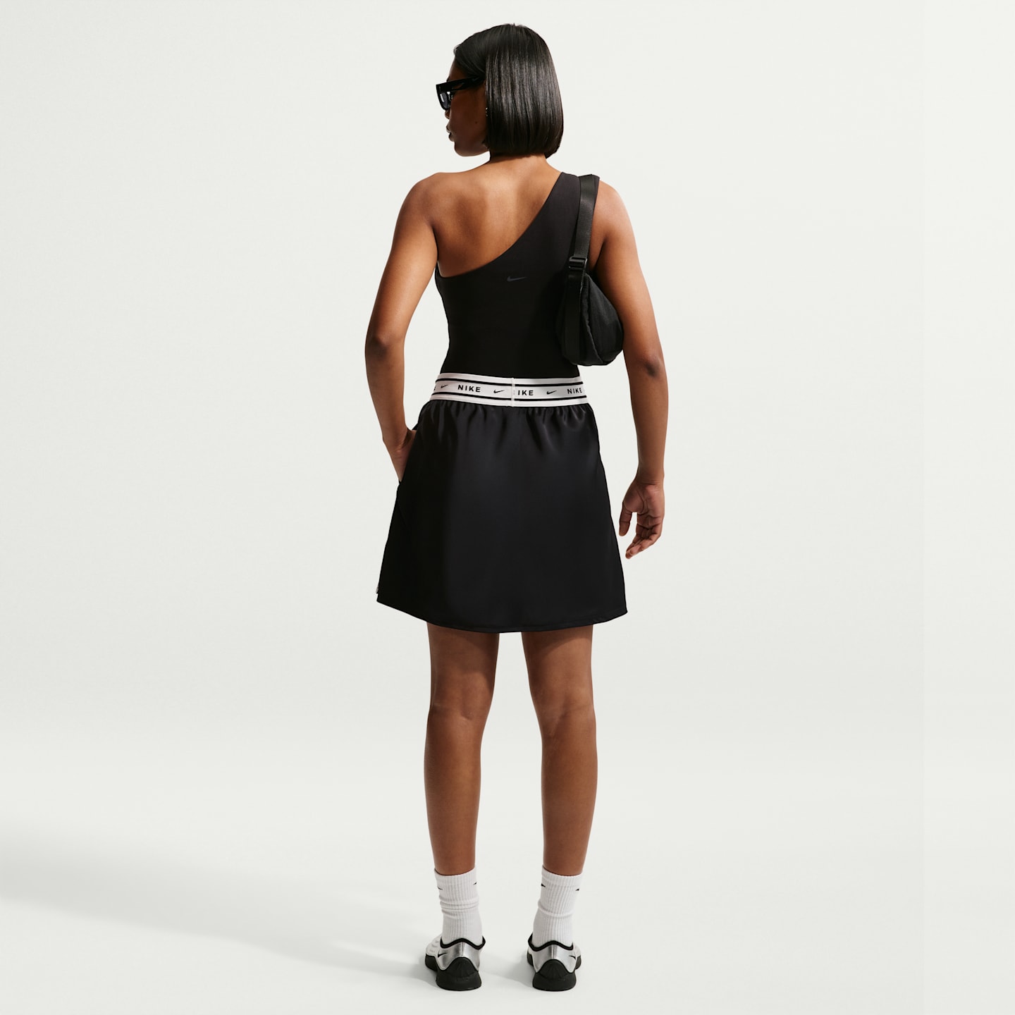 Женские юбки Nike Sportswear Women's Satin Skirt — фото 5