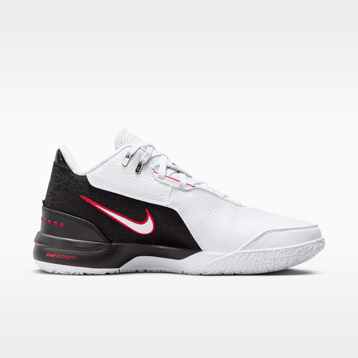Женские кроссовки Nike LeBron NXXT Gen AMPD Basketball Shoes — фото 3