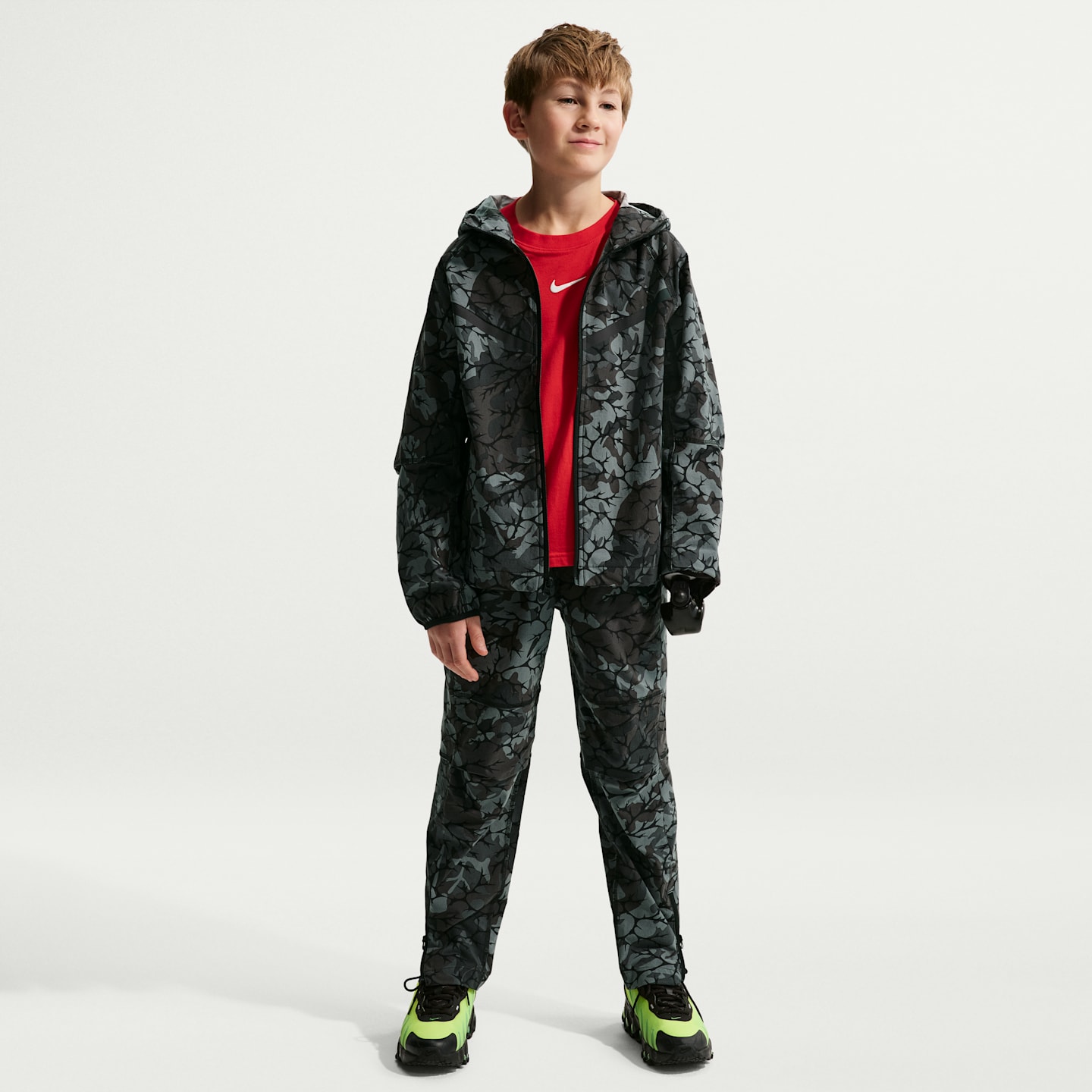 Детские кроссовки Nike Sportswear Tech Woven Big Kids' (Boys') Full-Zip Top — фото 4